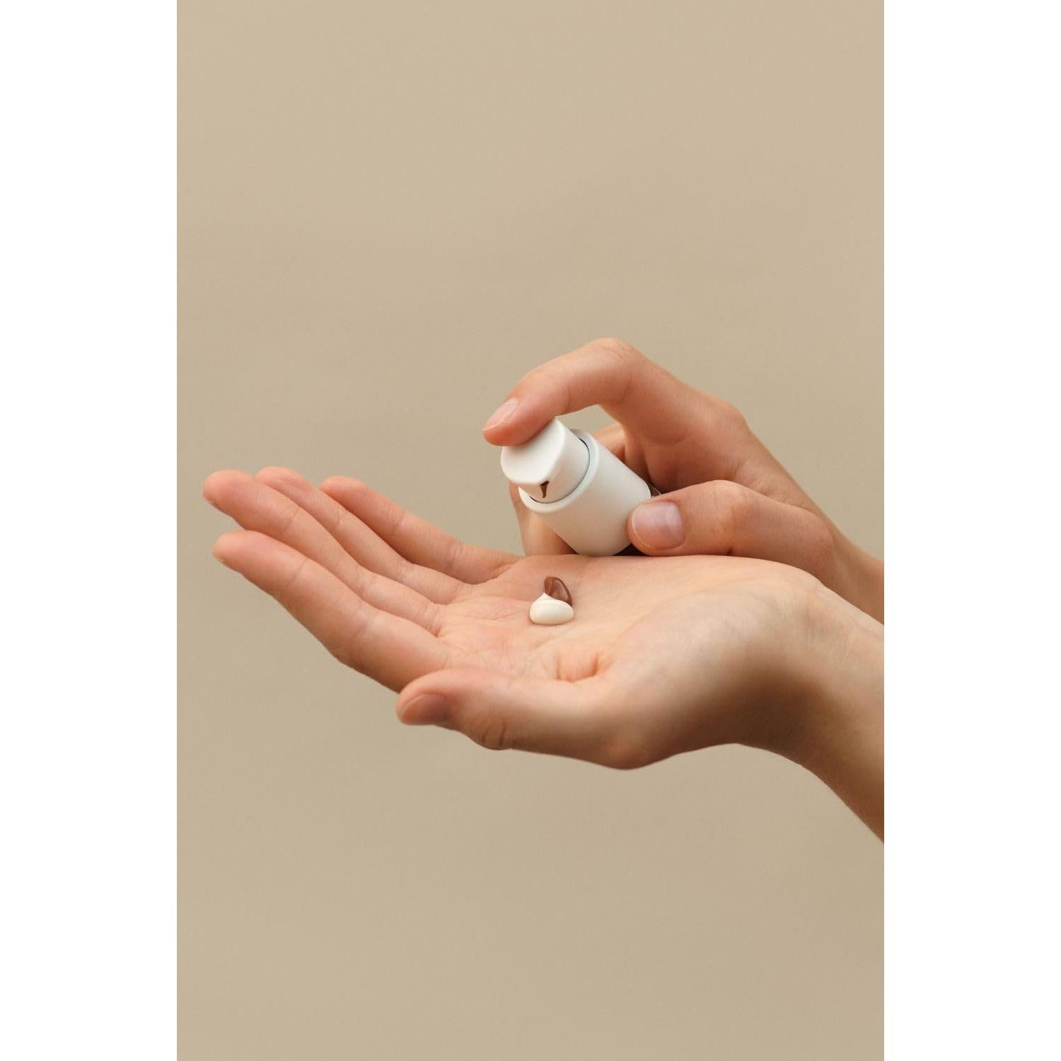 Tinte Bronceador Translúcido Dr. Hauschka 17.75 ml