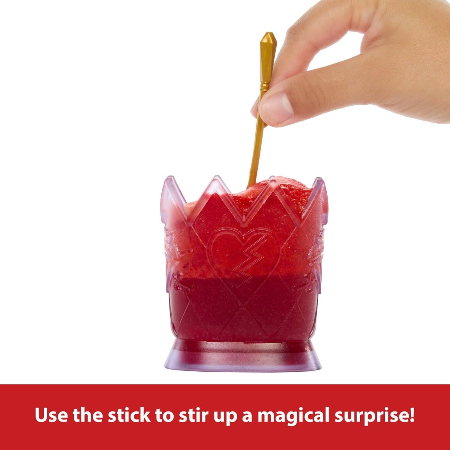 Muñeca Rojo Hija de la Reina de Corazones Mattel + Libro Hechicero