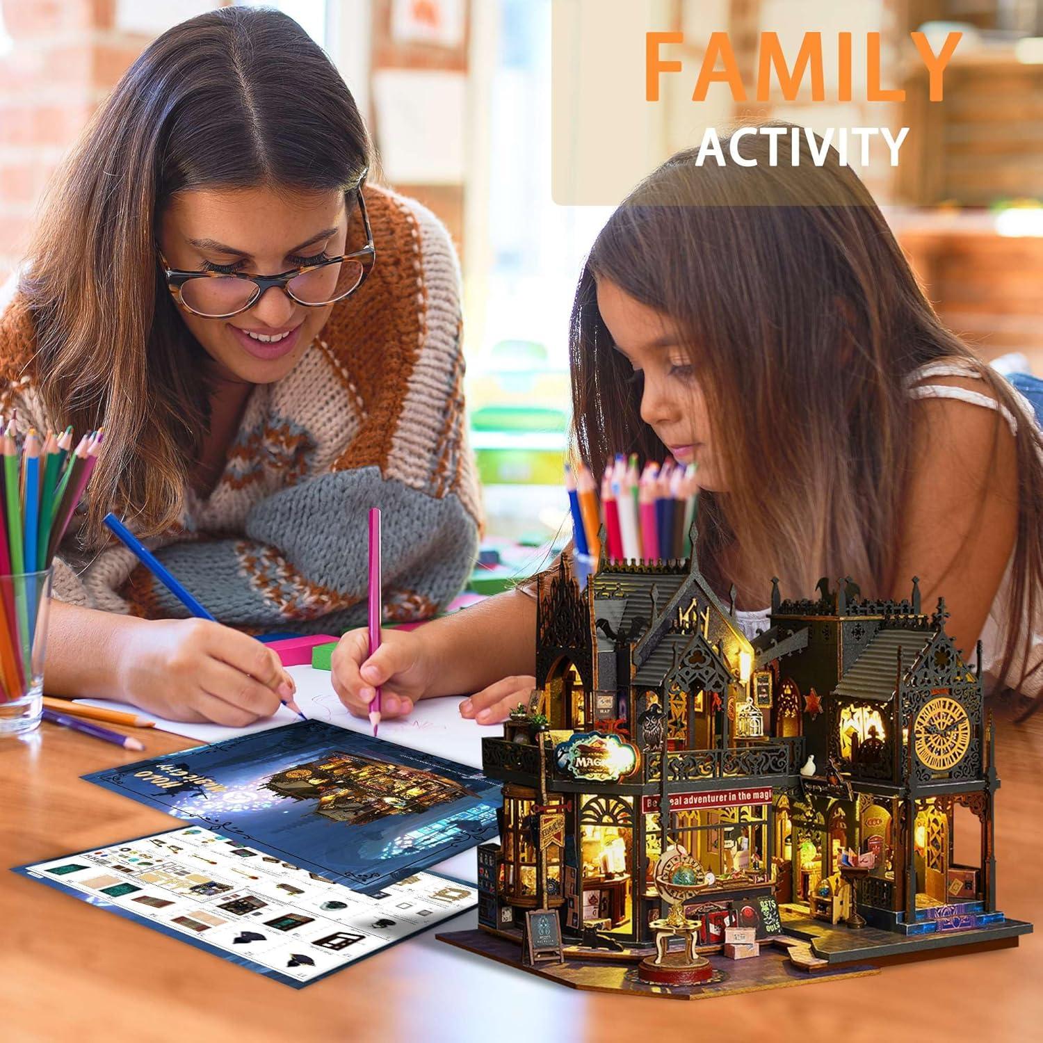 Casa de Muñecas Flever DIY Holo Ciudad Mágica 1:24