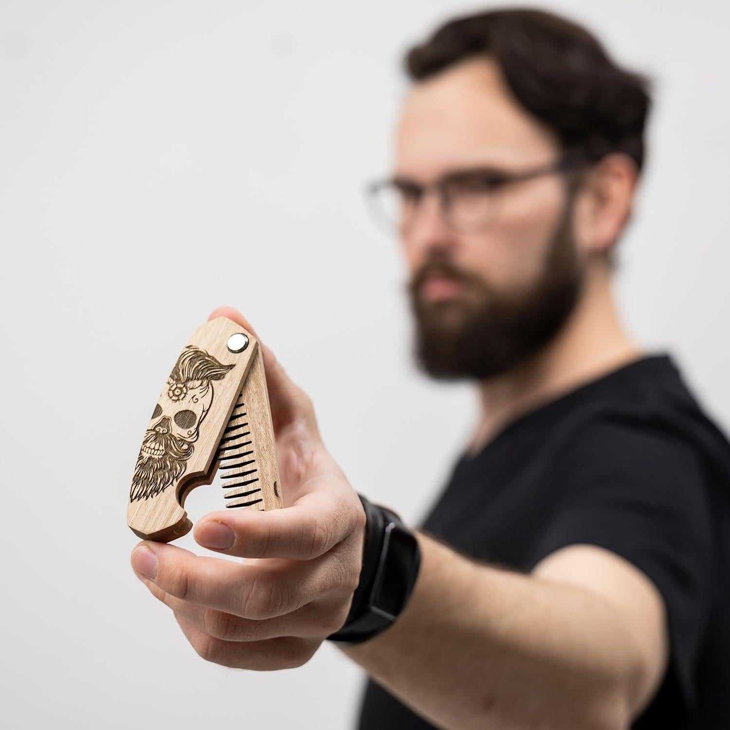 Peine de Barba Plegable de Madera de Nogal Igor Fostenko - Regalo Ideal