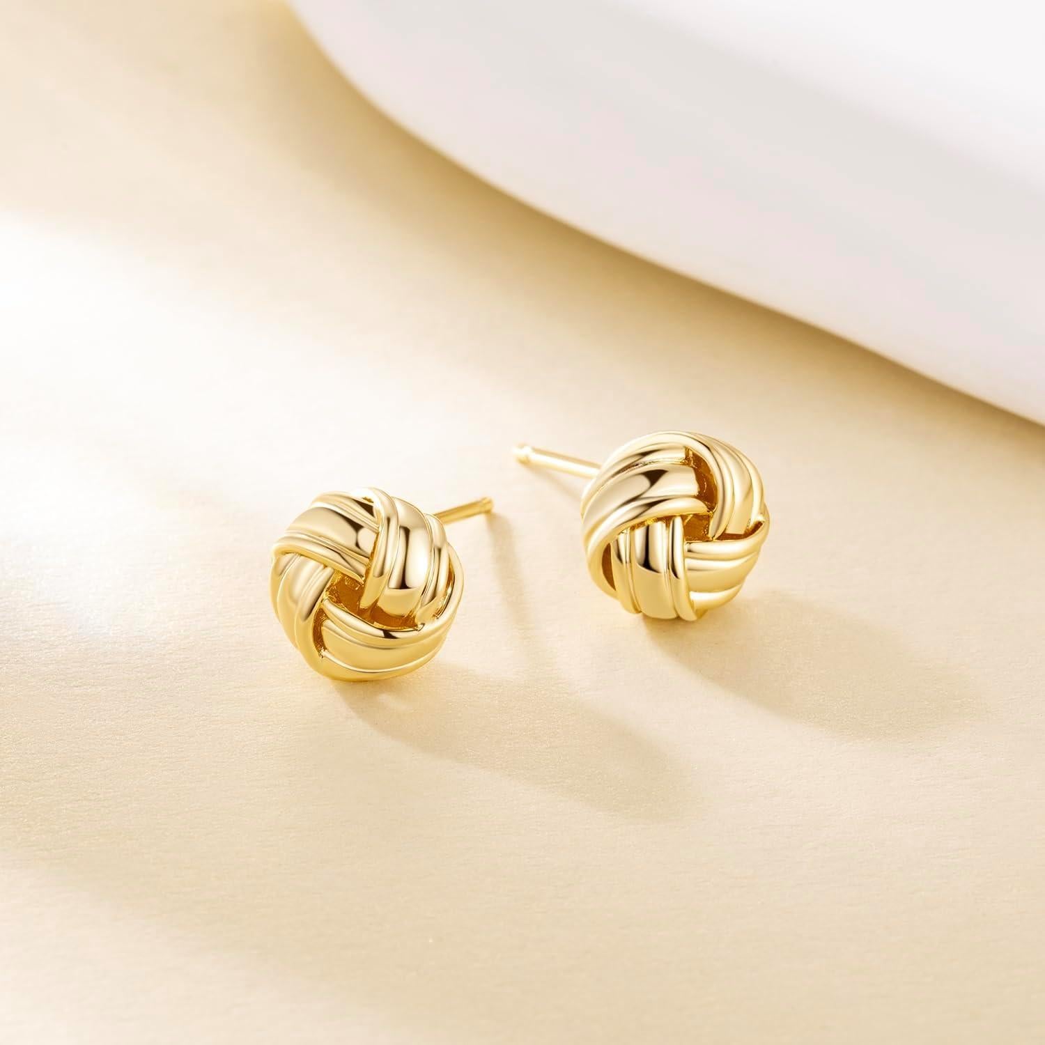 Pendientes de Stud de Oro 14K para Mujeres Nudo Redondo