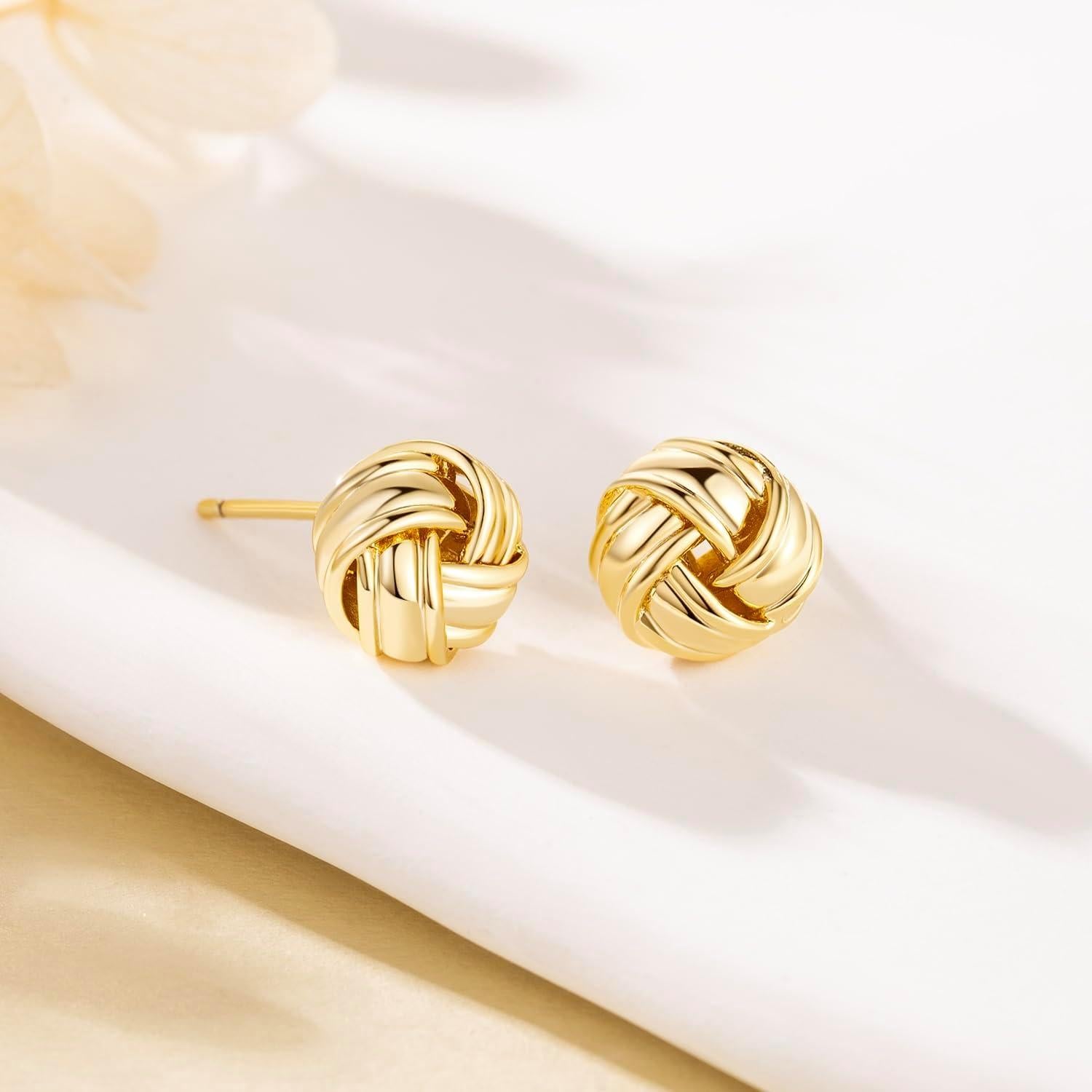Pendientes de Stud de Oro 14K para Mujeres Nudo Redondo