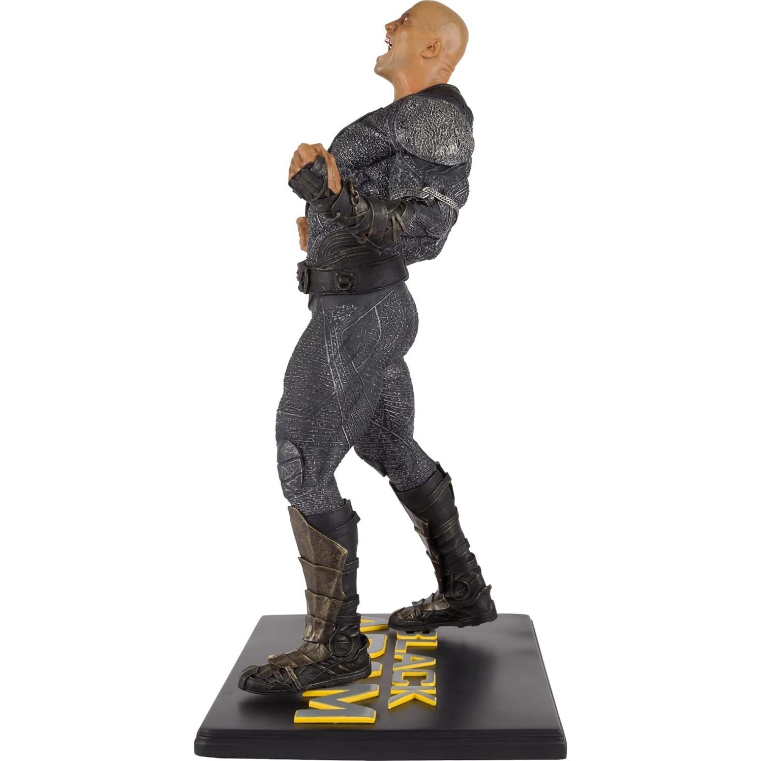 Estatua de Resina Black Adam McFarlane 30 cm con imanes