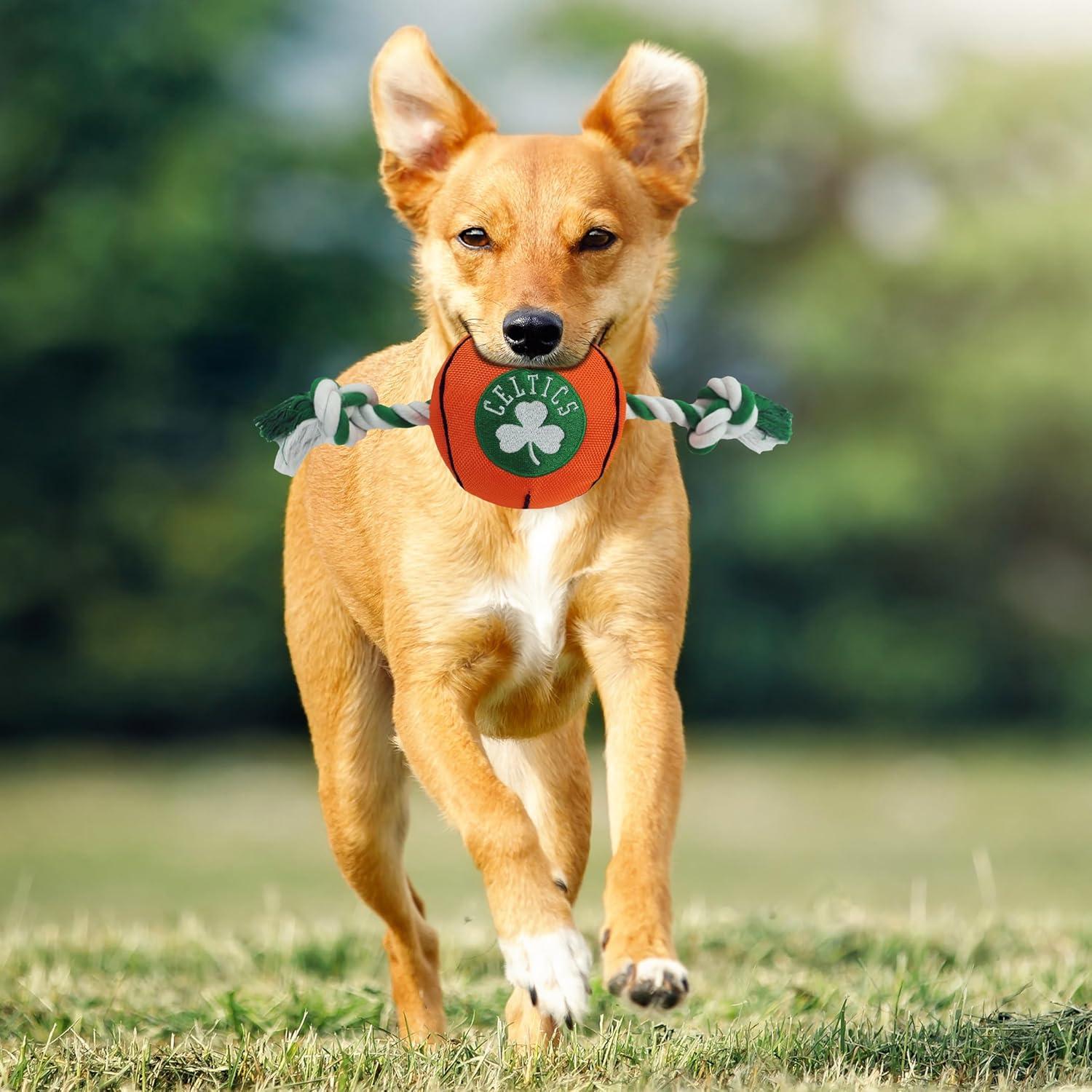 Juguete para mascotas NBA Boston Celtics - Baloncesto con cuerda