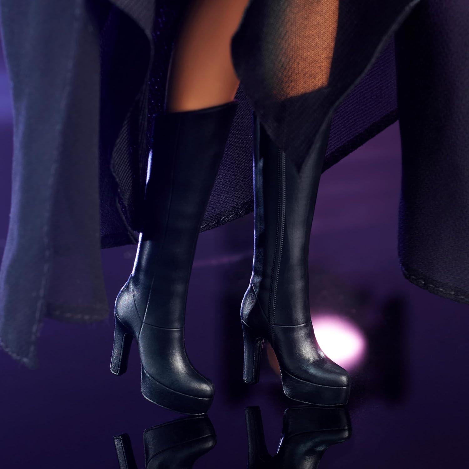 Muñeca Barbie Stevie Nicks Coleccionable con Vestido Negro