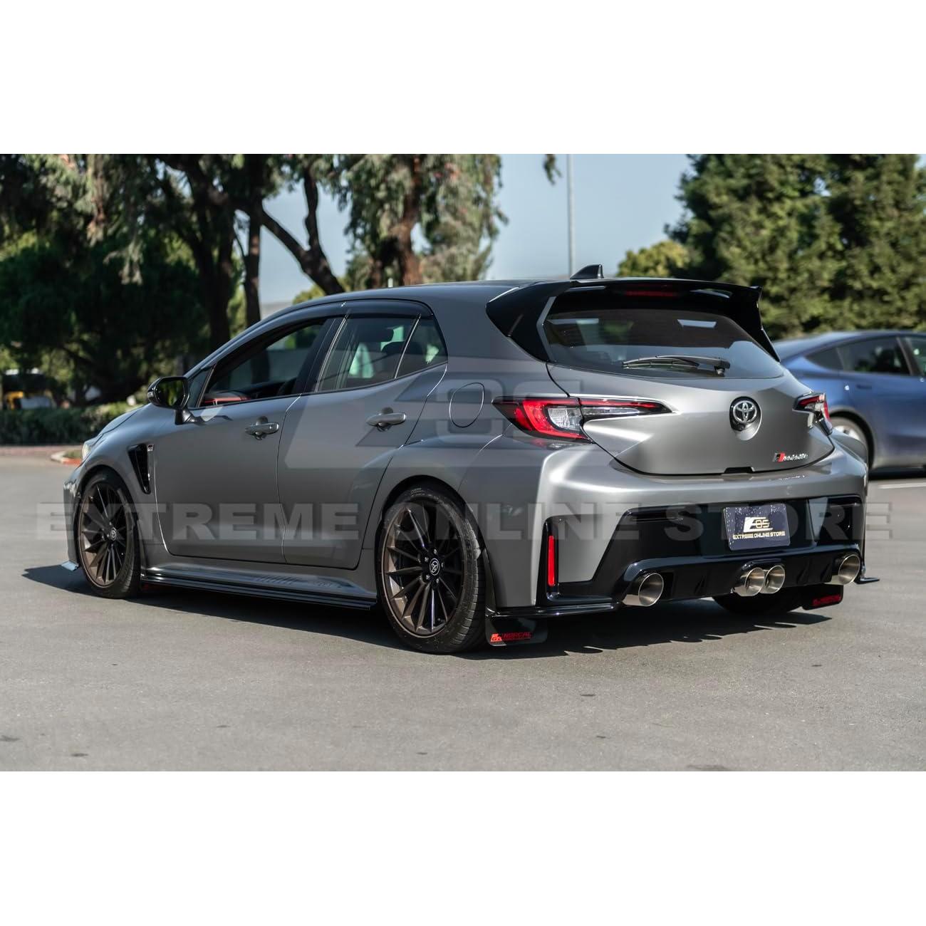 Divisor de Labio Frontal Toyota E210 GR Corolla 2023-2024