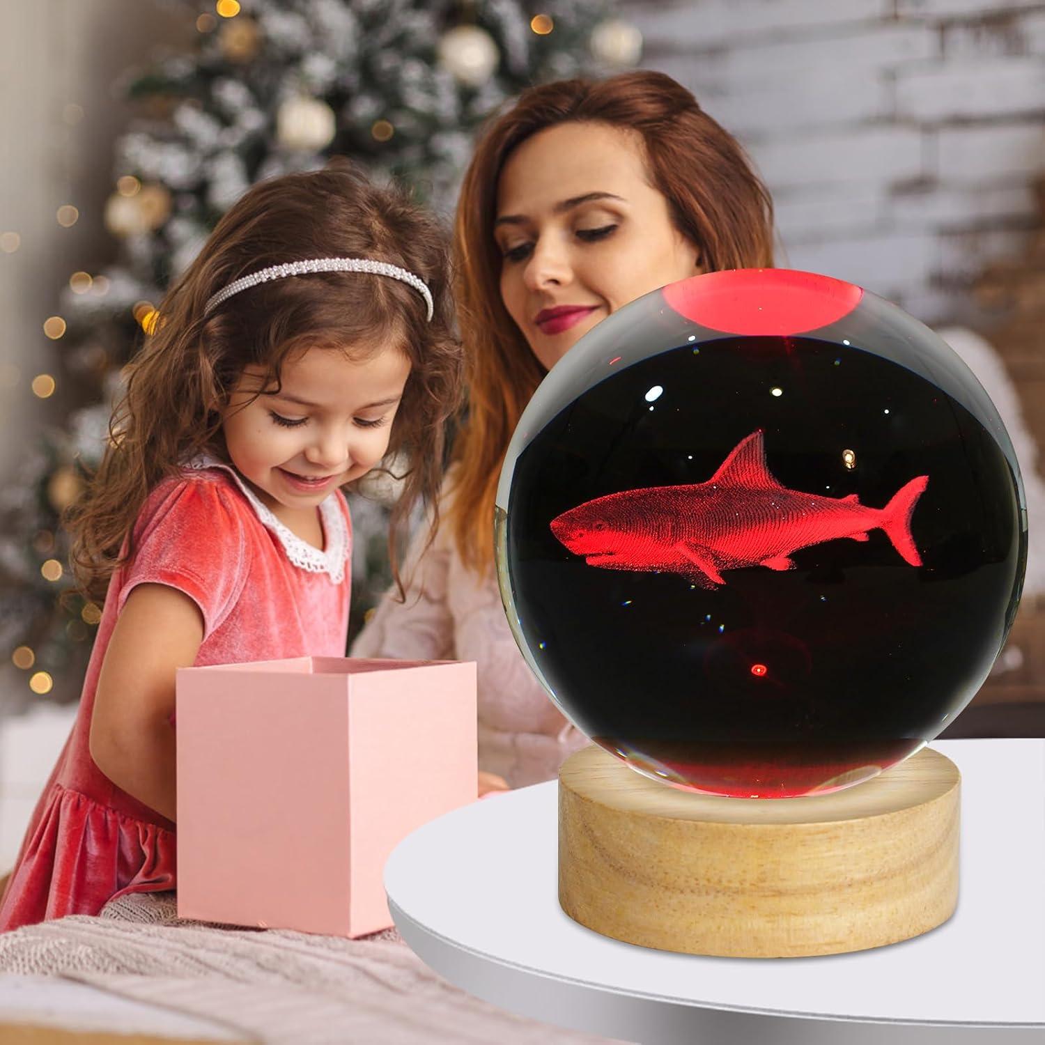 Luz Nocturna 3D Tiburón ZXBLAQ con Base de Madera LED 16 Colores