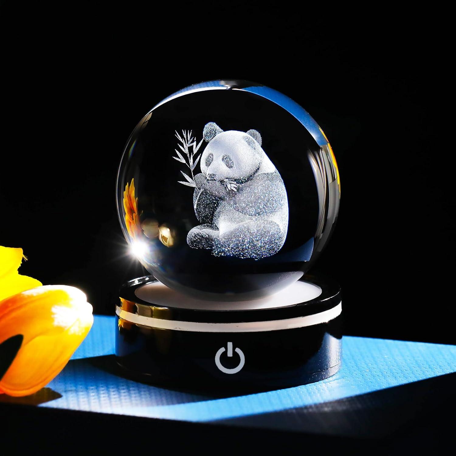 Figura 3D de Panda en Cristal YWHL con Base LED Multicolor