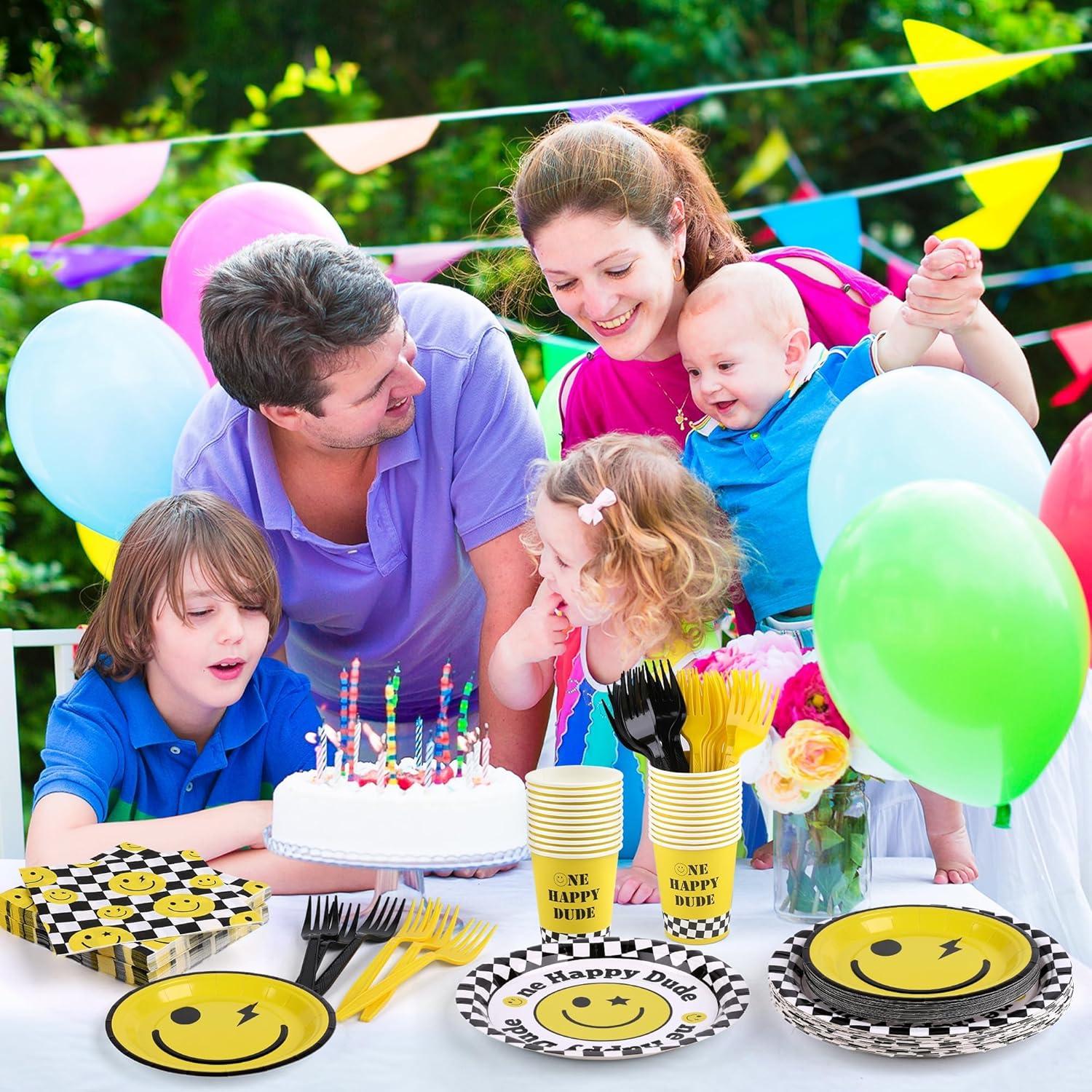 Juego de Vajilla 144 Piezas Kochorie Fiesta Carita Sonriente