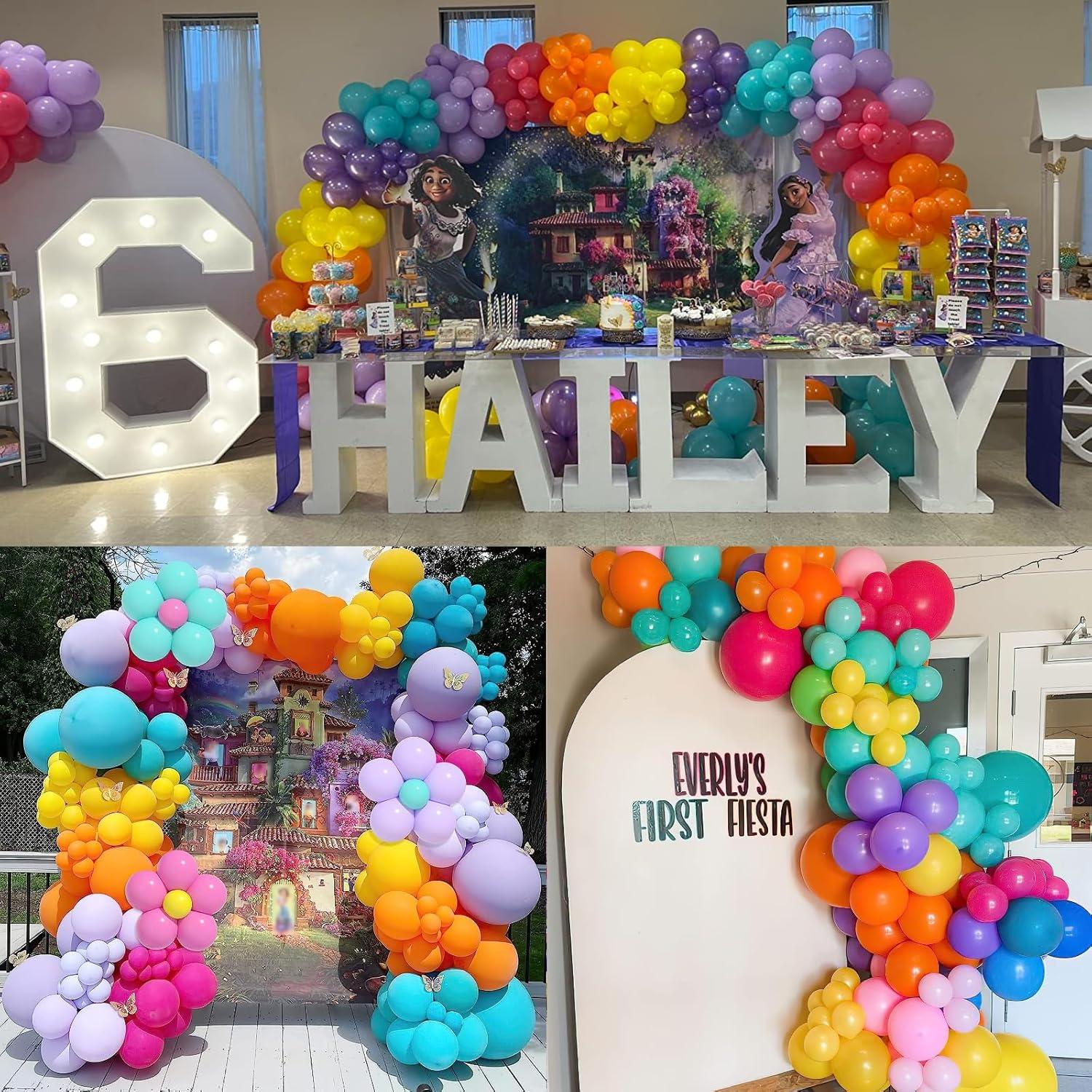 Arco de Globos Isndare Rosa, Azul, Amarillo y Púrpura