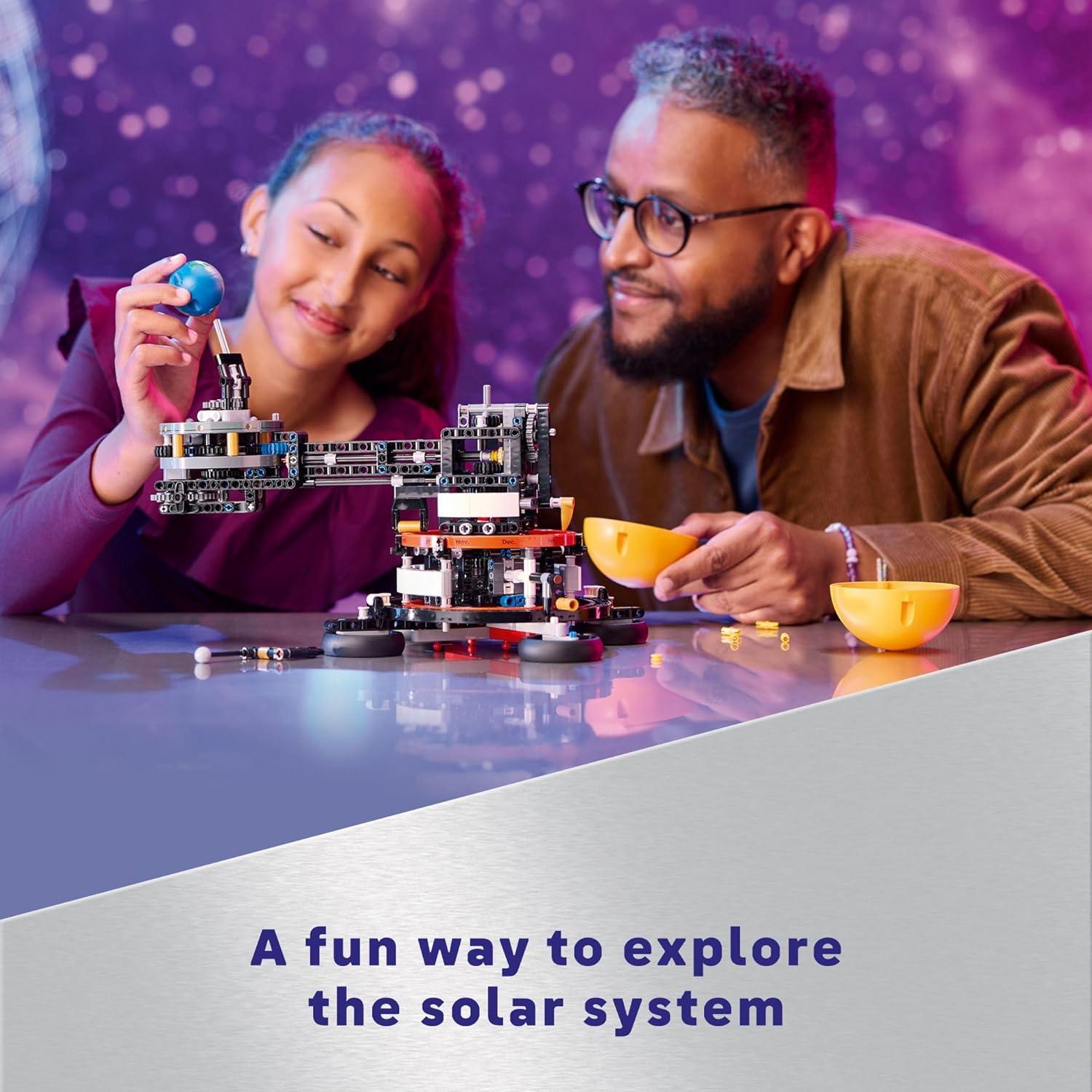 LEGO Technic Planeta Tierra y Luna en Órbita 526 Piezas