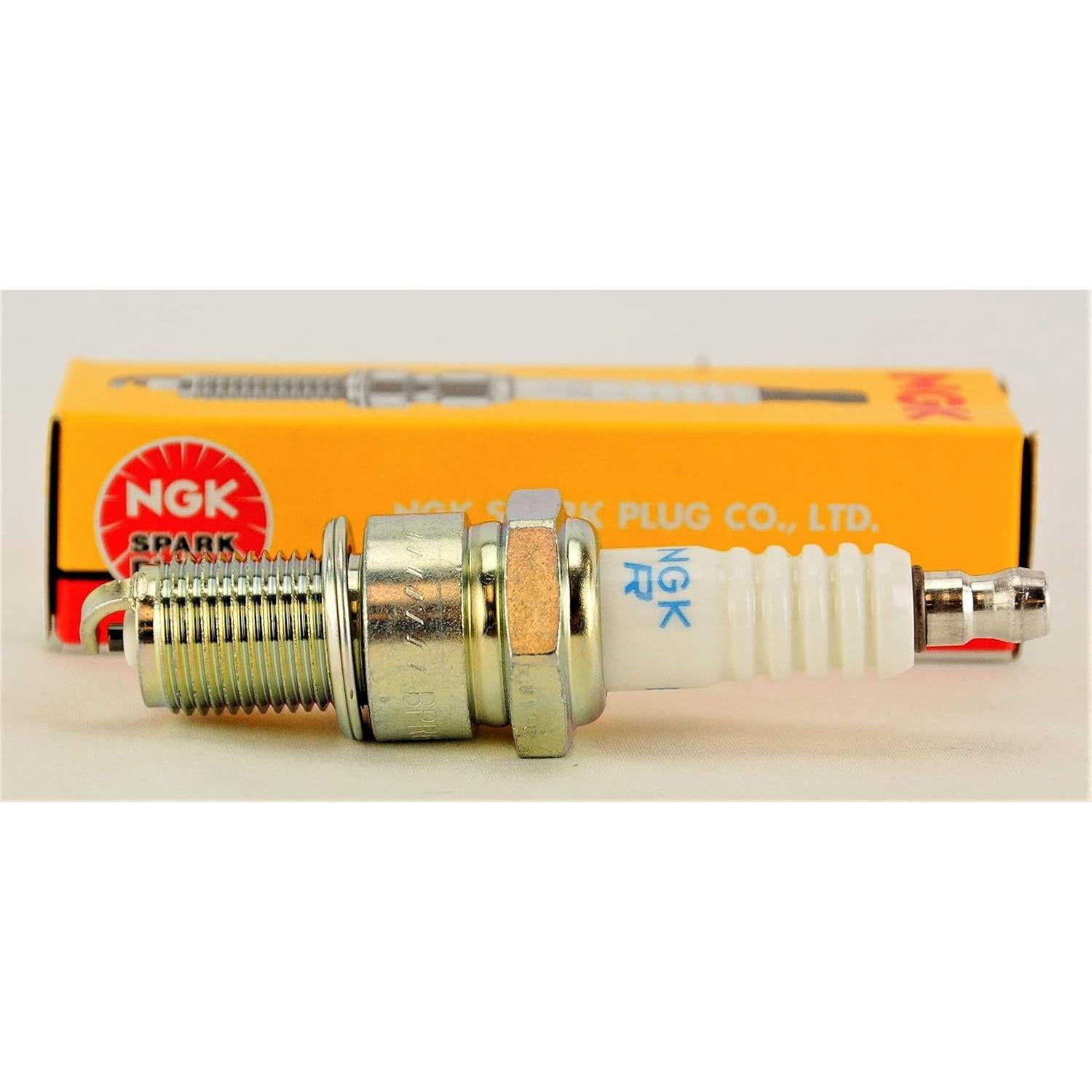 Juego de 4 Bujías Estándar NGK BPR6ES para Vehículos