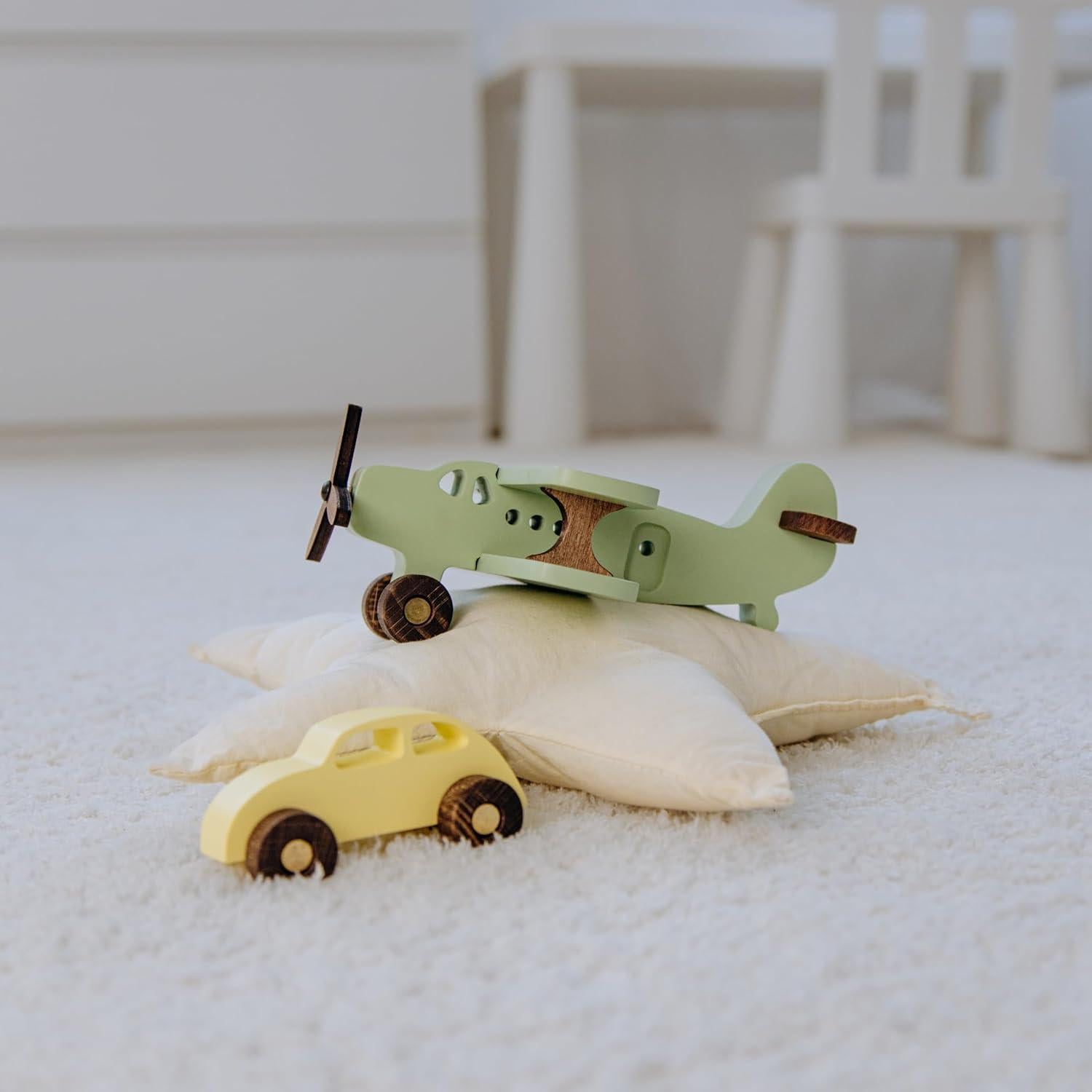 Juego de Rompecabezas de Madera Busy Puzzle - Avión y Auto