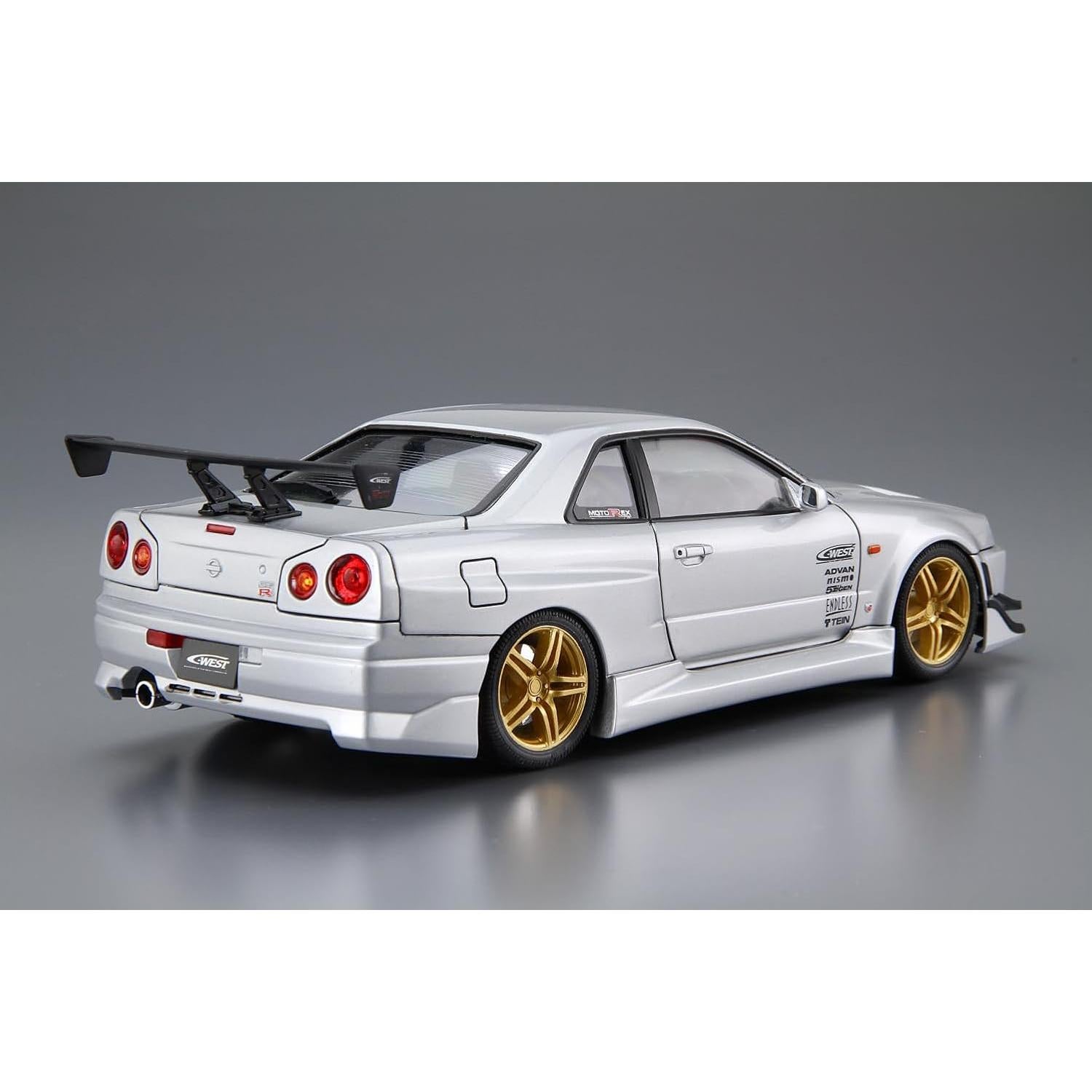 Kit de Modelo Nissan C-West BNR34 Skyline GT-R 2002 1:24