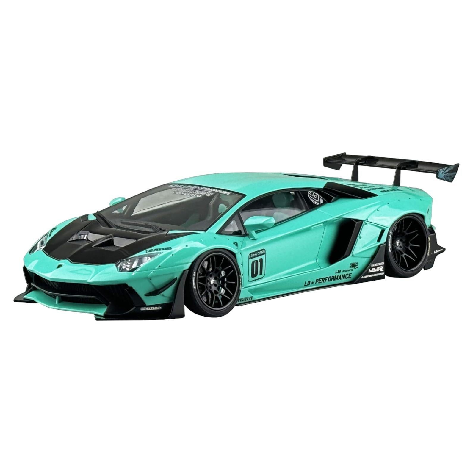 Kit de Modelo Lamborghini Aventador 1:24 Aoshima Edición Limitada