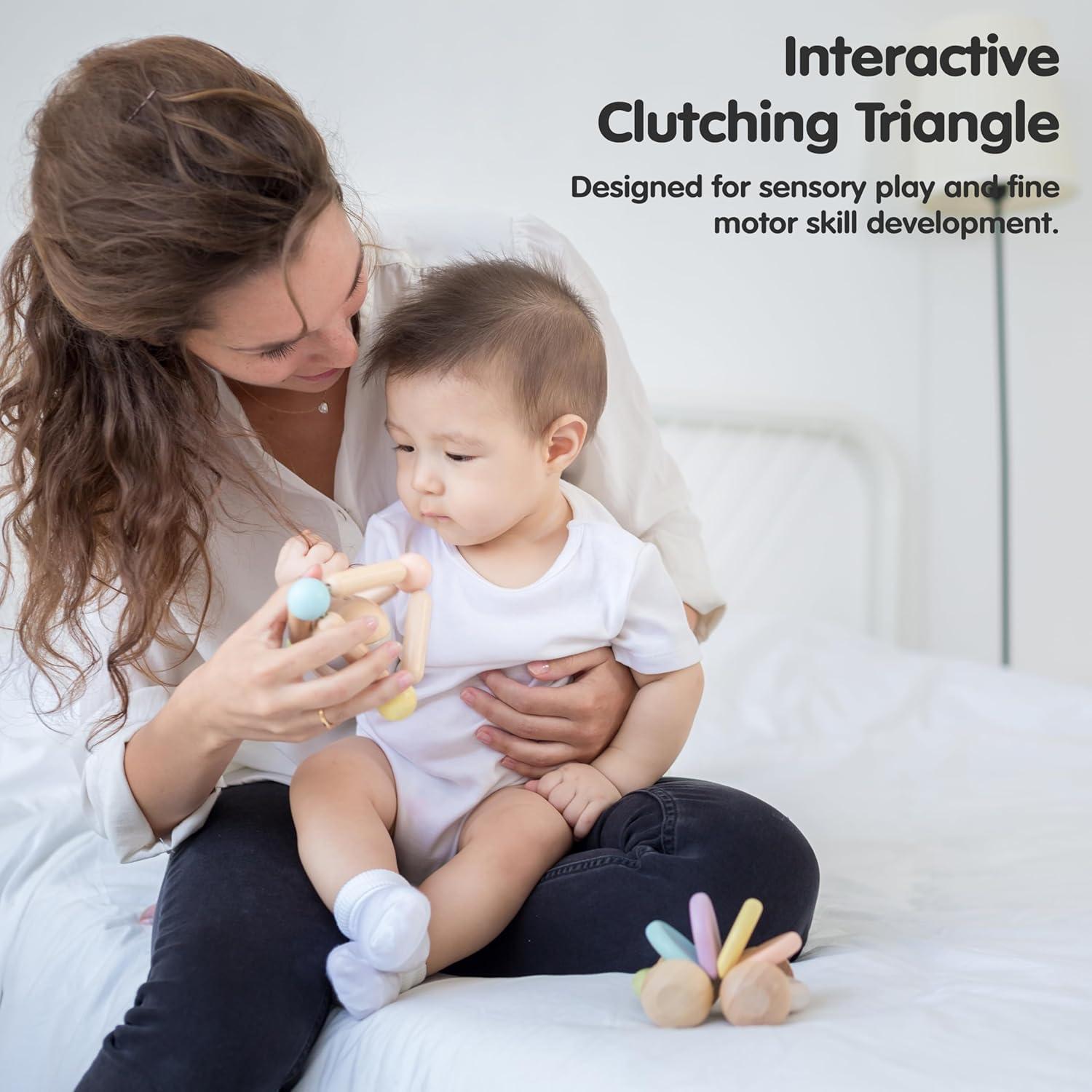 Juguete de Agarre Triangular PlanToys de Madera Ecológica