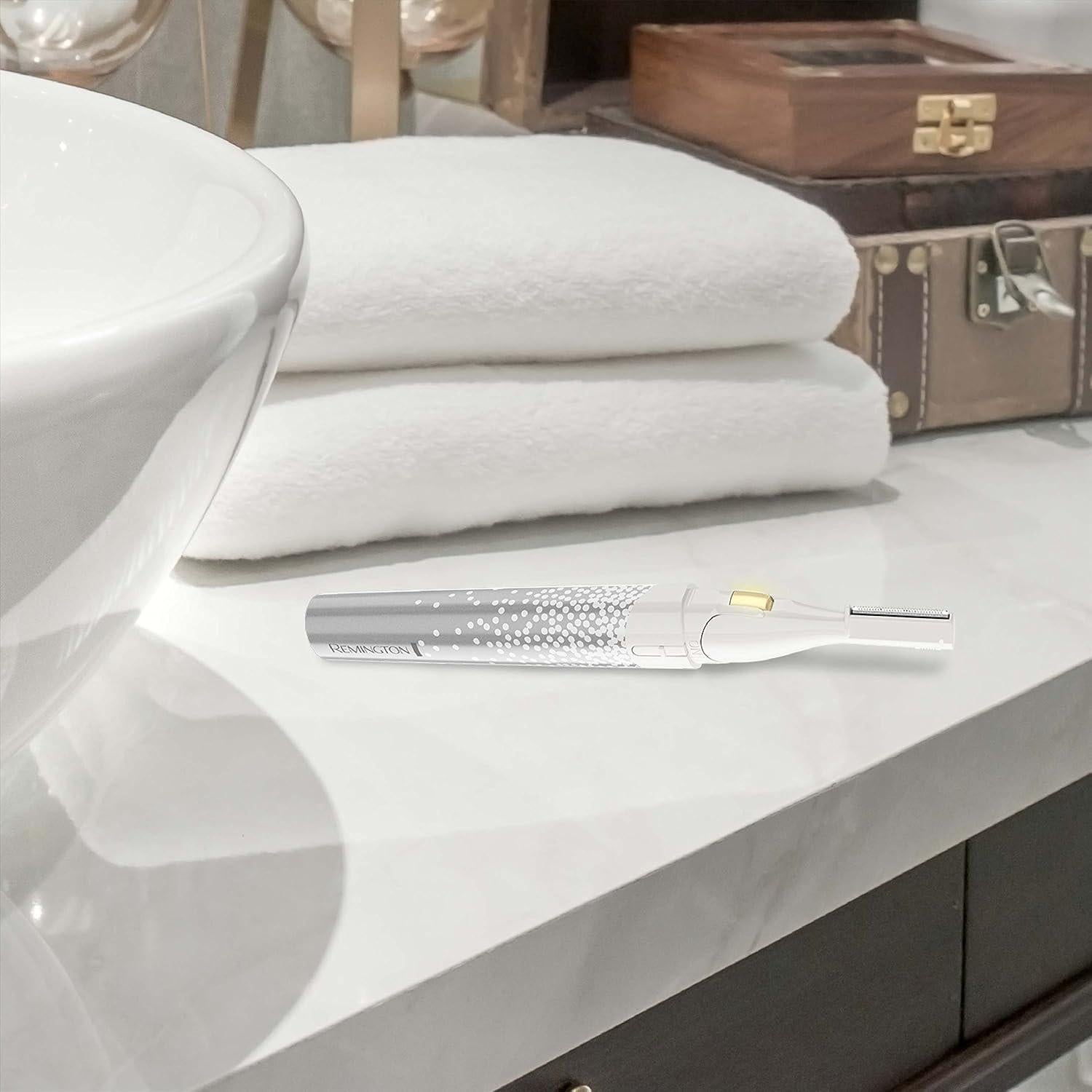 Recortadora Facial Remington MPT3800SSH para Mujeres