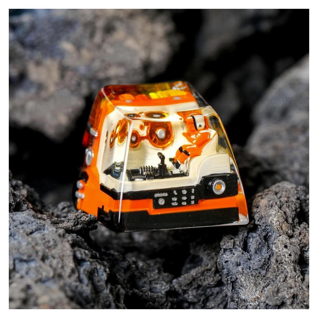 Tecla Artesanal Personalizada Astronauta Naranja R1 SA 15.6mm