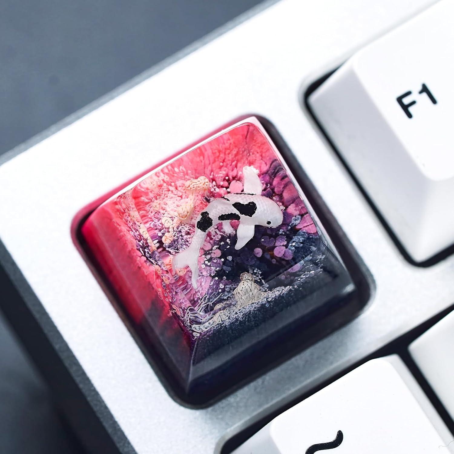 Tapa de Teclado Artesanal XISZYS Koi Rosa 6x5 cm Resina