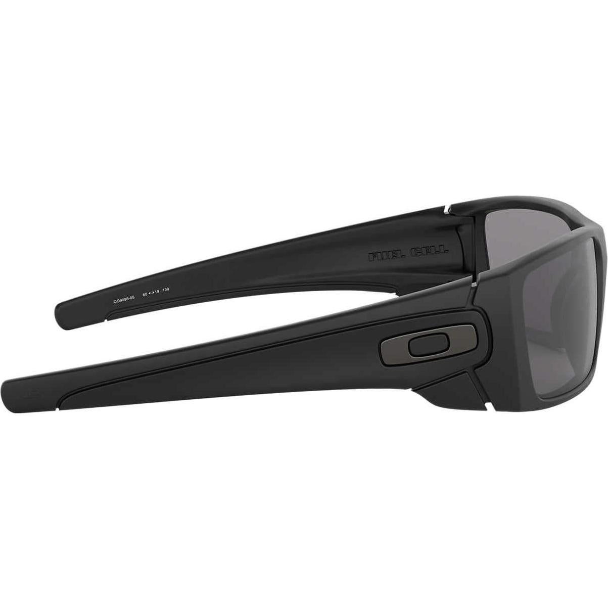 Gafas de sol Oakley Fuel Cell negras con lentes polarizados
