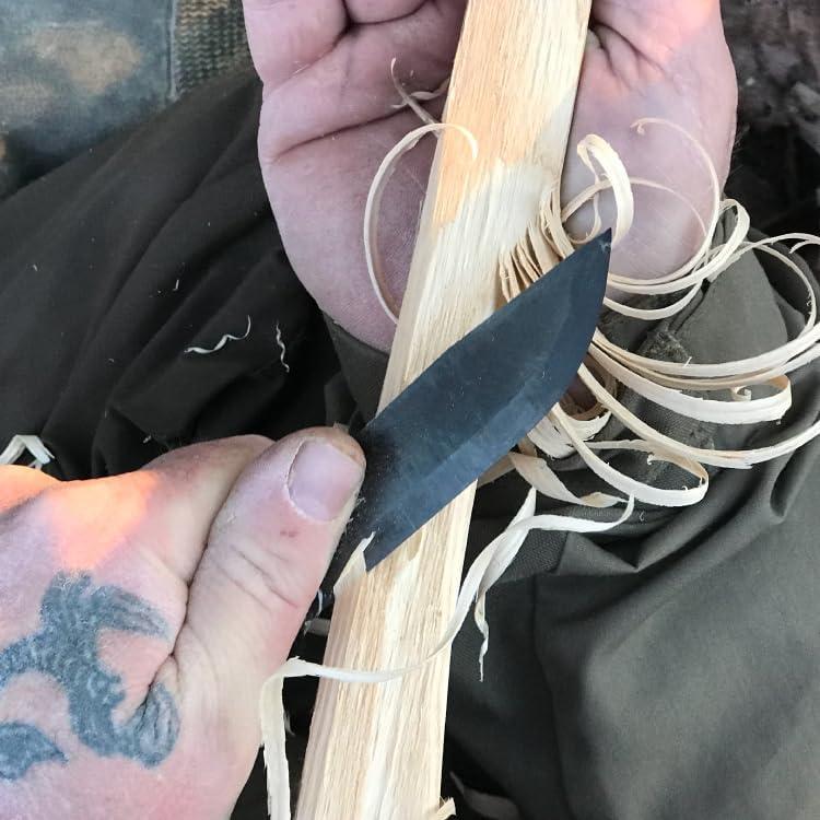 Cuchillo Morakniv Garberg BlackBlade Carbon con Kit de Supervivencia