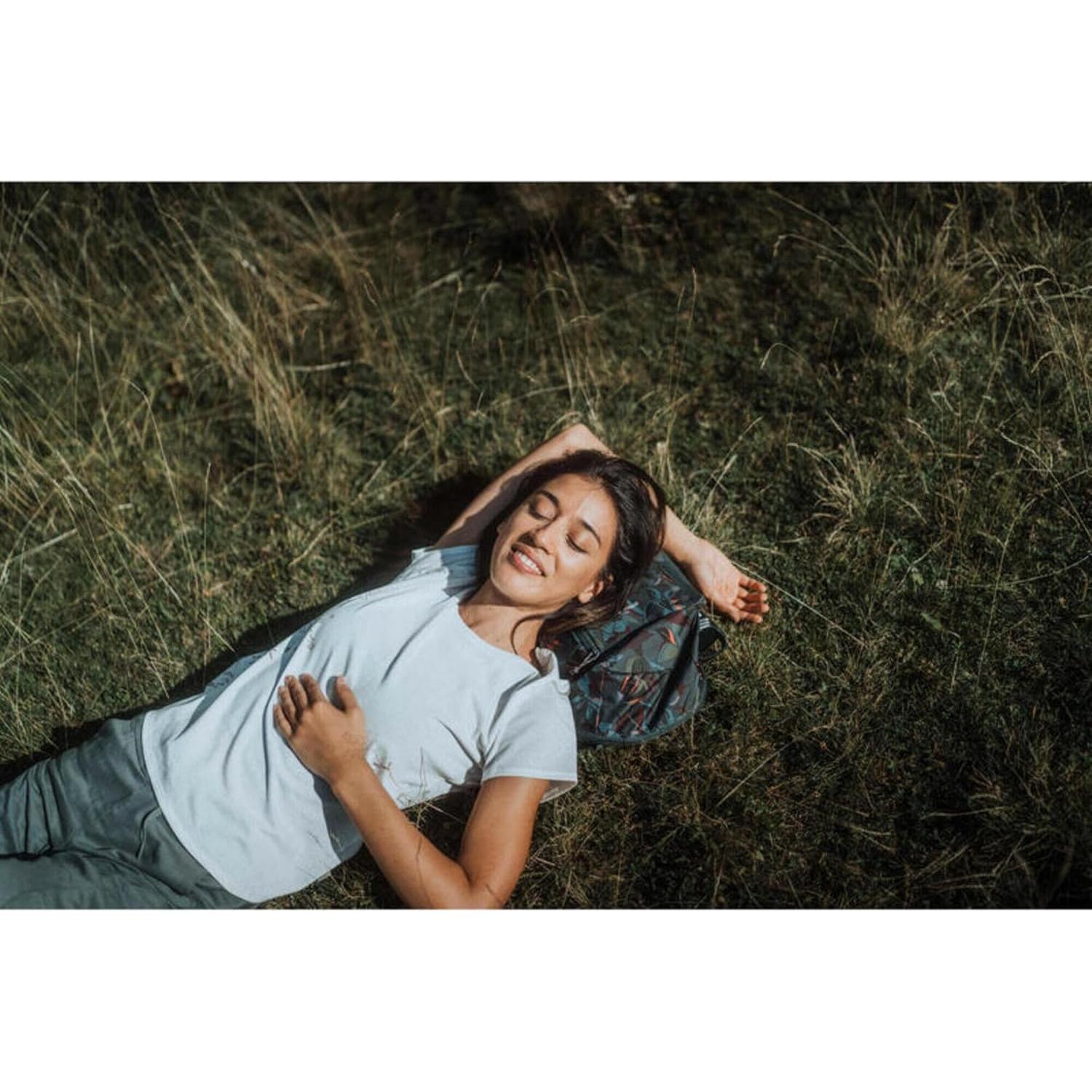 Mochila de Senderismo Quechua Arpenaz NH100 10L Verde Oscuro