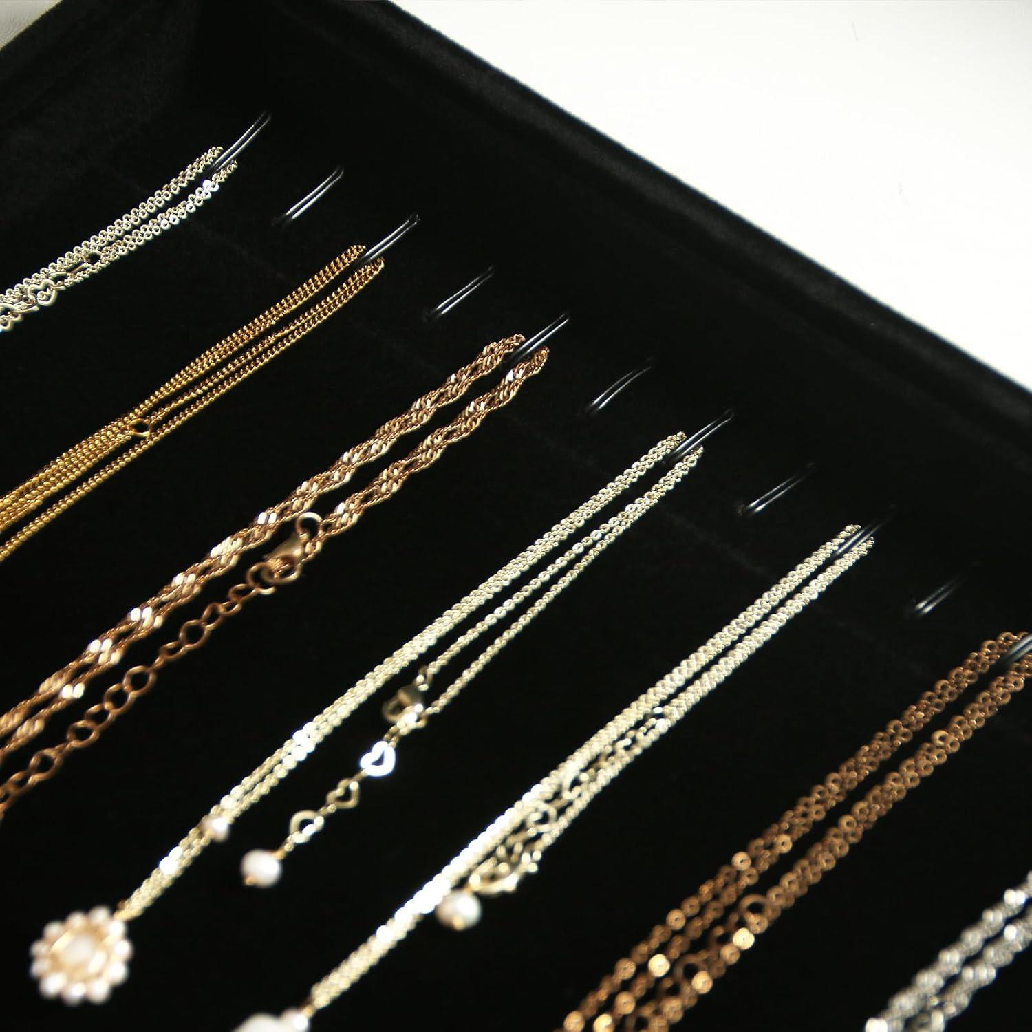 Conjunto 2 Soportes de Collar Coward Terciopelo Negro