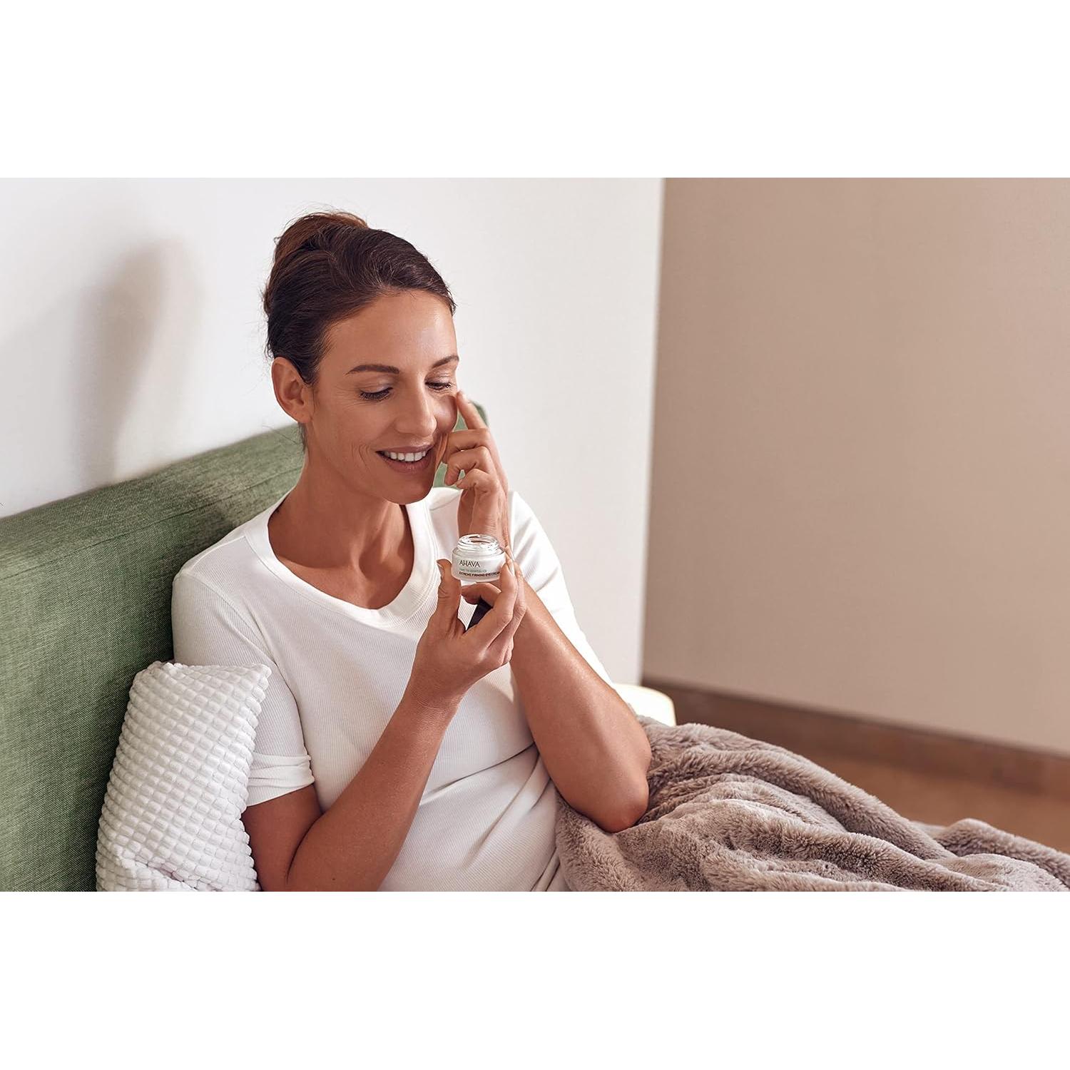 Crema de Ojos Reafirmante AHAVA 14.79 ml - Hidrata y Reduce Arrugas