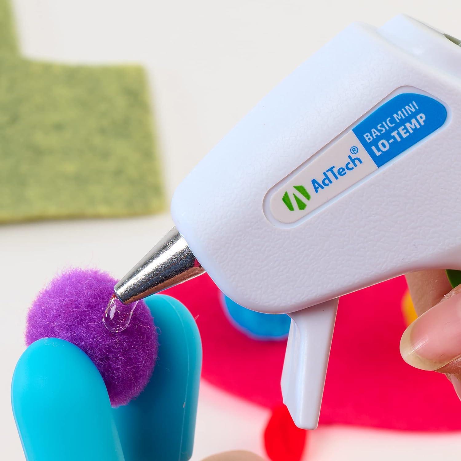 Palitos de Pegamento Mini AdTech 10.16 cm, 550 Unidades Multi-Temperatura