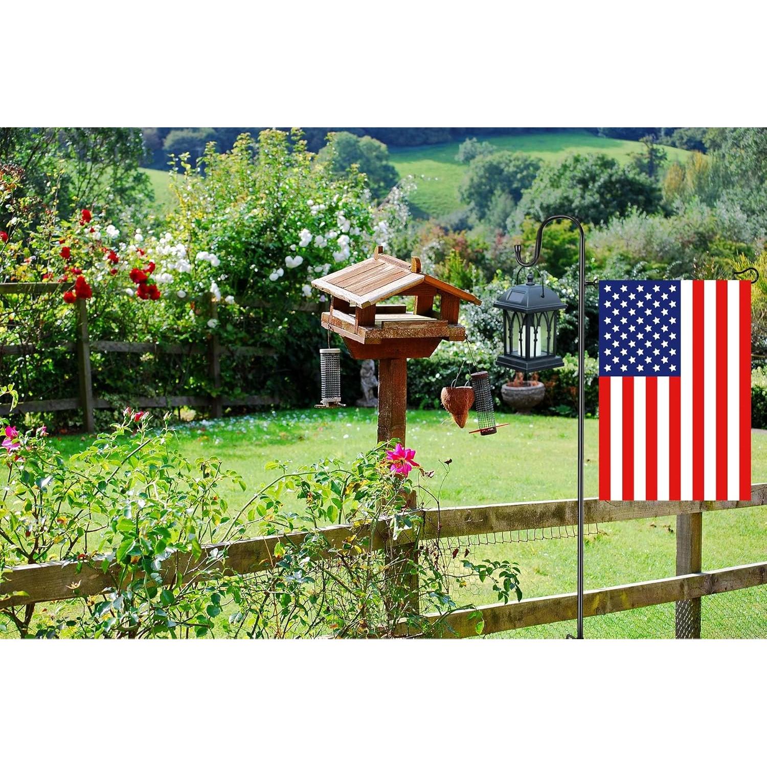 Soporte para Bandera de Jardín GQP261 121.92 cm con Clip Antiviento