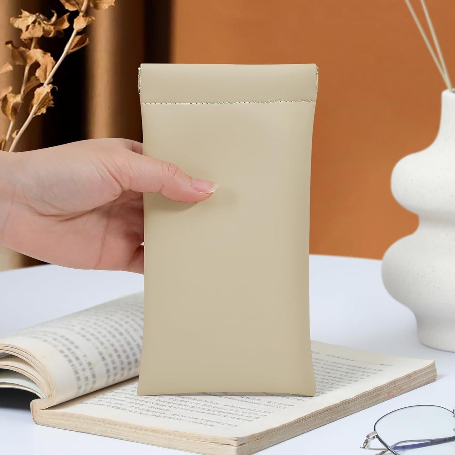 Estuche para Gafas MEIBOOCH Beige Grande con Tapa Compresiva