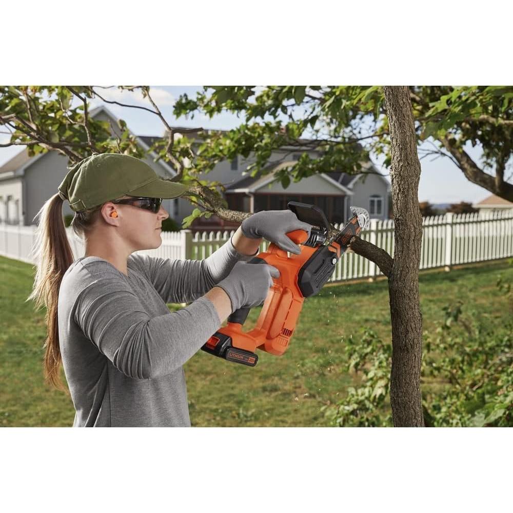 Motosierra de Poda Inalámbrica BLACK+DECKER 20V MAX 6"