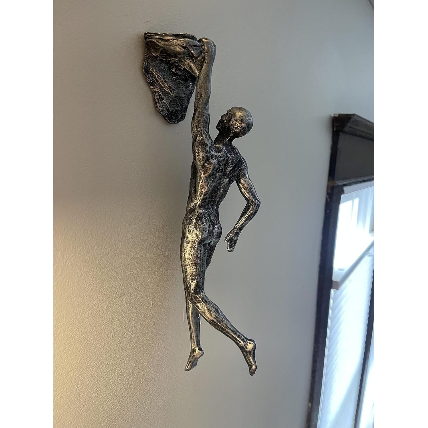 Escultura de Hombre Escalador de Resina Sin Límites 32x10x10 cm