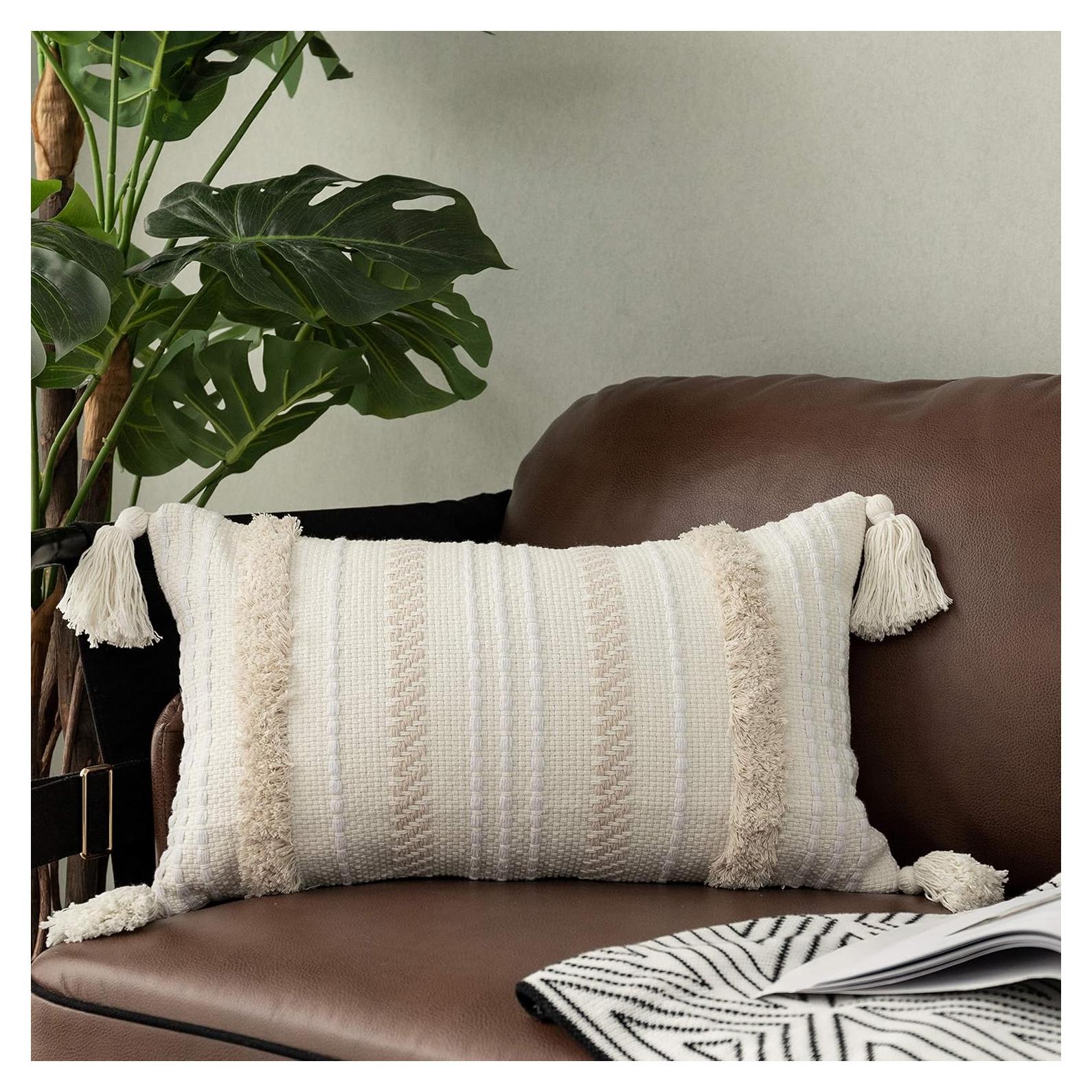 Funda de Cojín Decorativo OJIA Boho 50.8x30.5 cm con Borlas