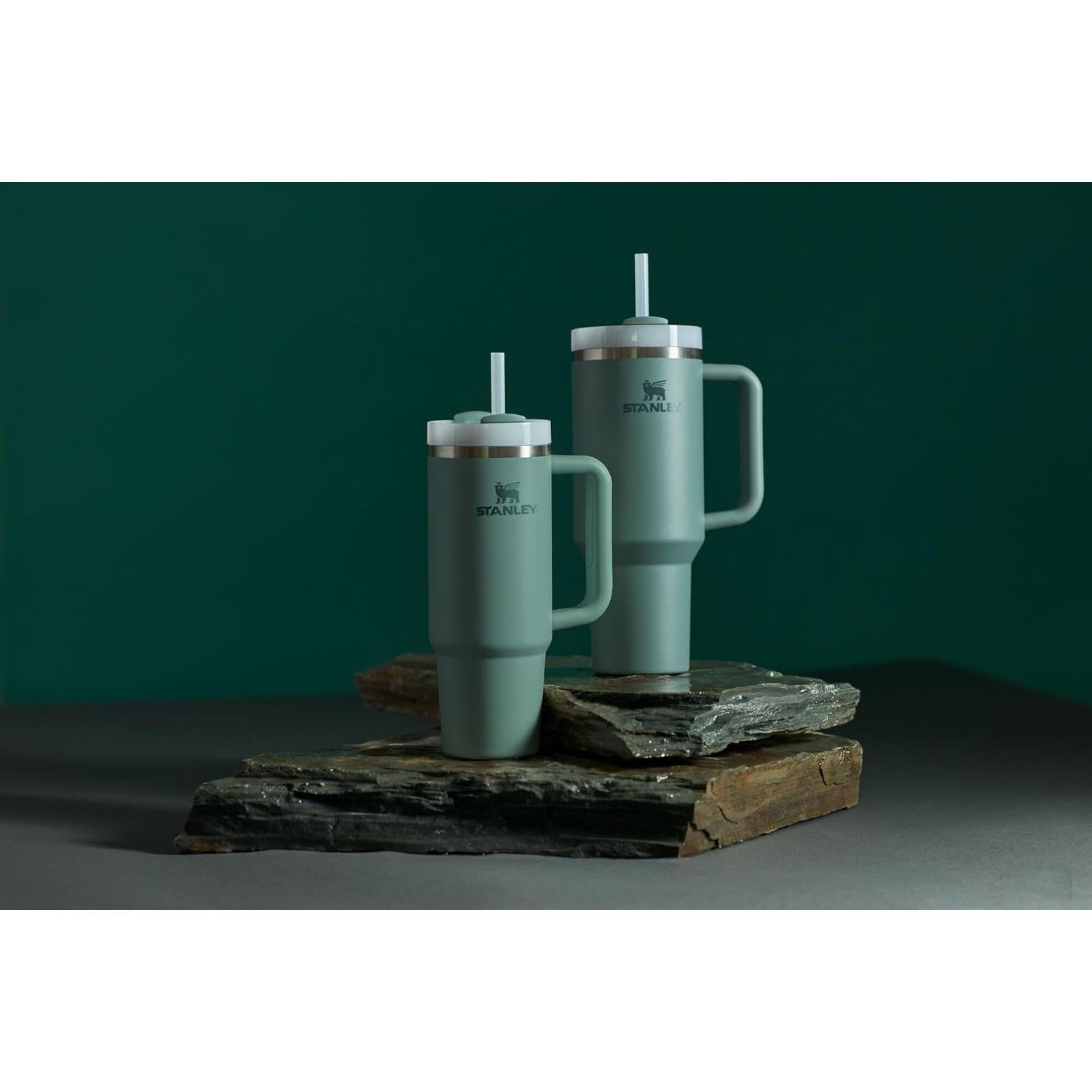 Vaso Stanley Quencher H2.0 1.18 L Pizarra con Pajilla