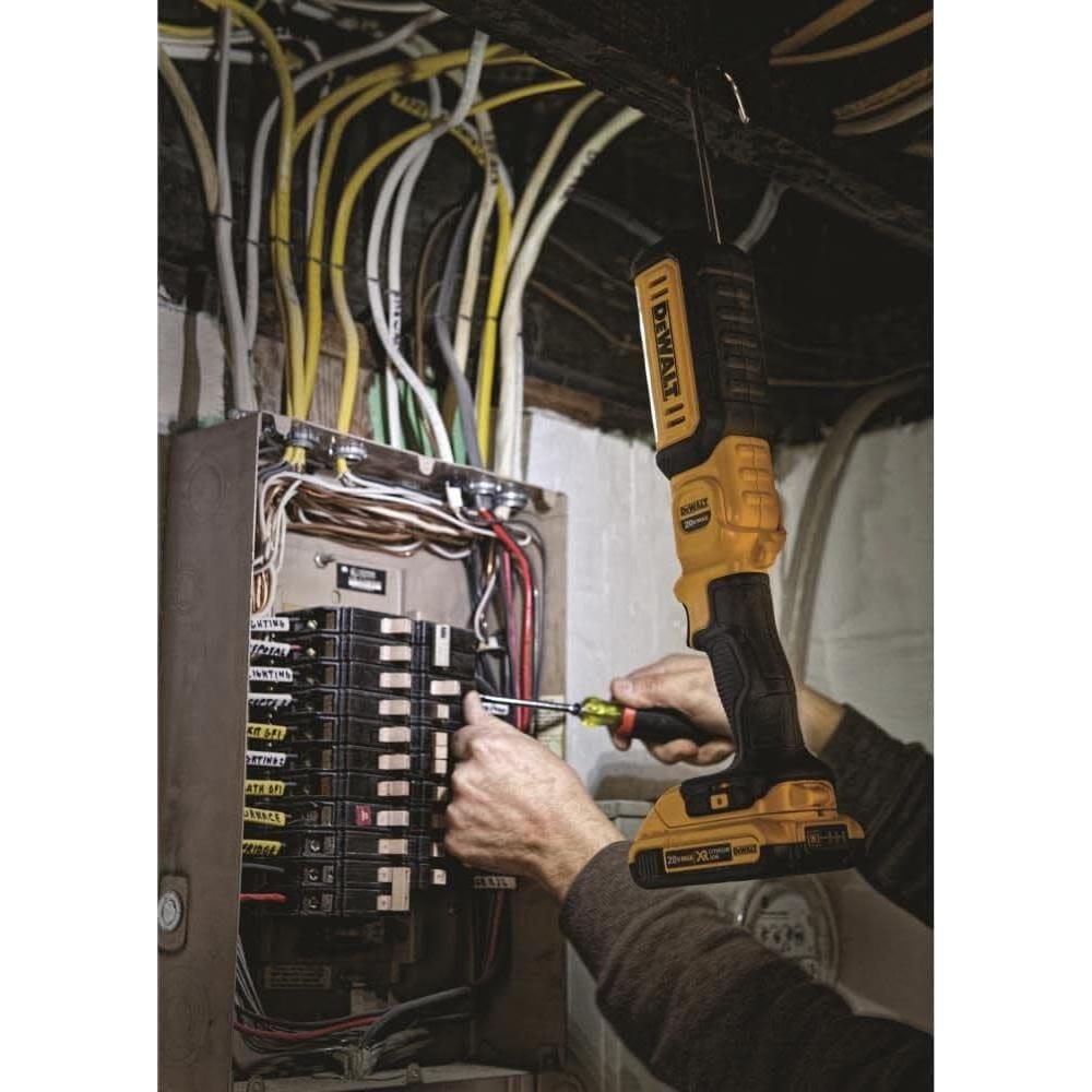 Luz de trabajo LED DEWALT 20V MAX, recargable, DCL050