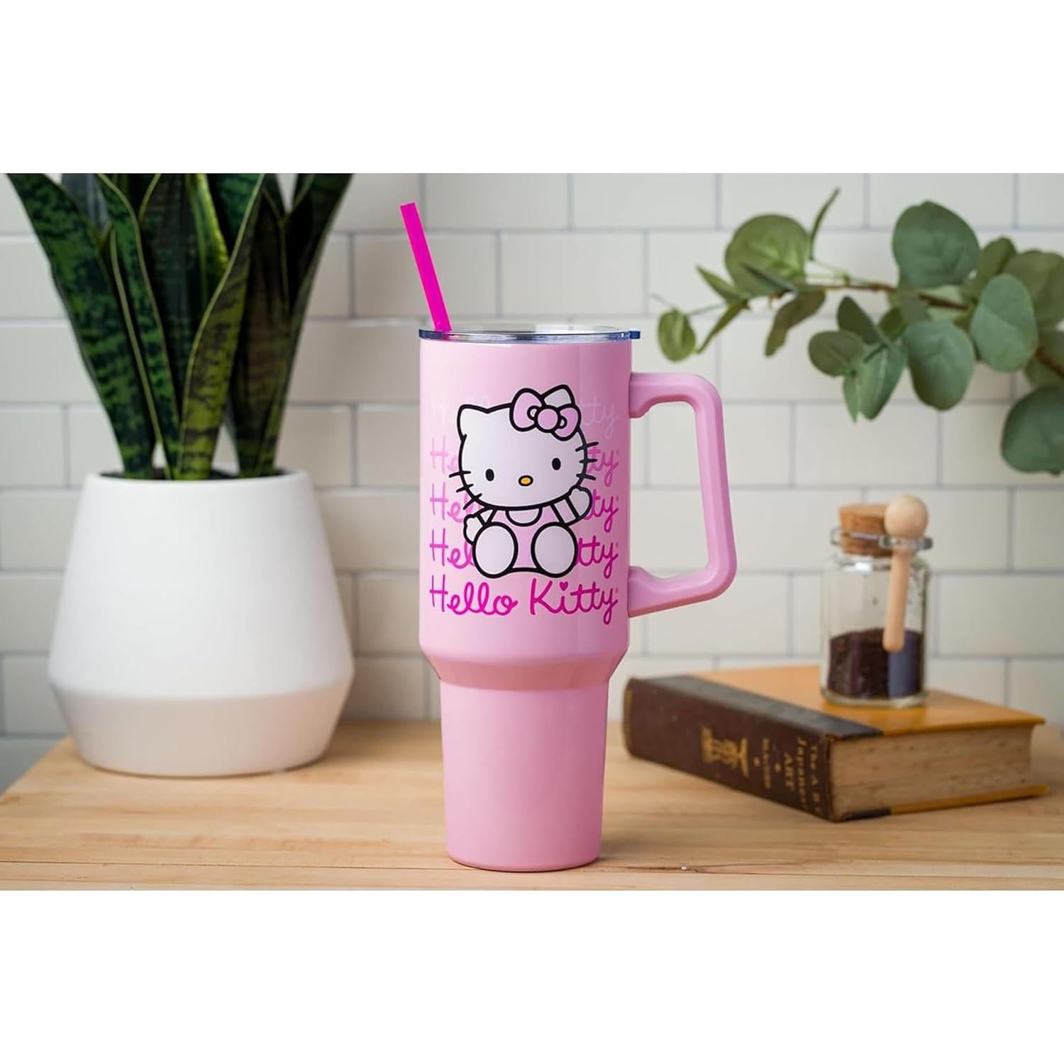 Taza de Acero Inoxidable Silver Buffalo Hello Kitty 1.18L