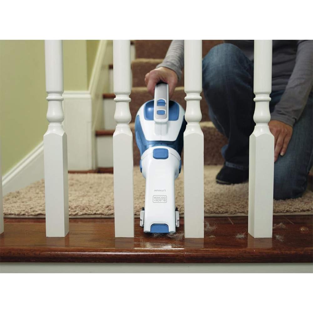 Aspiradora de Mano BLACK+DECKER HHVI320JR02 10.8V Inalámbrica