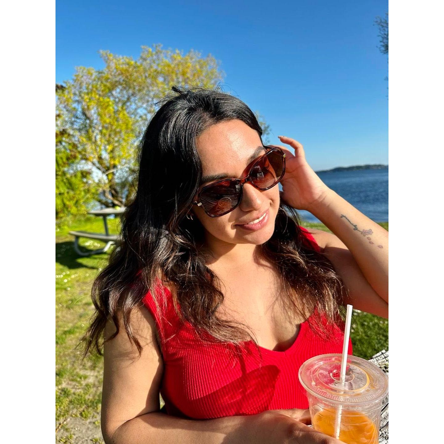 Gafas de Sol FEISEDY Ovaladas Polarizadas UV400 para Damas