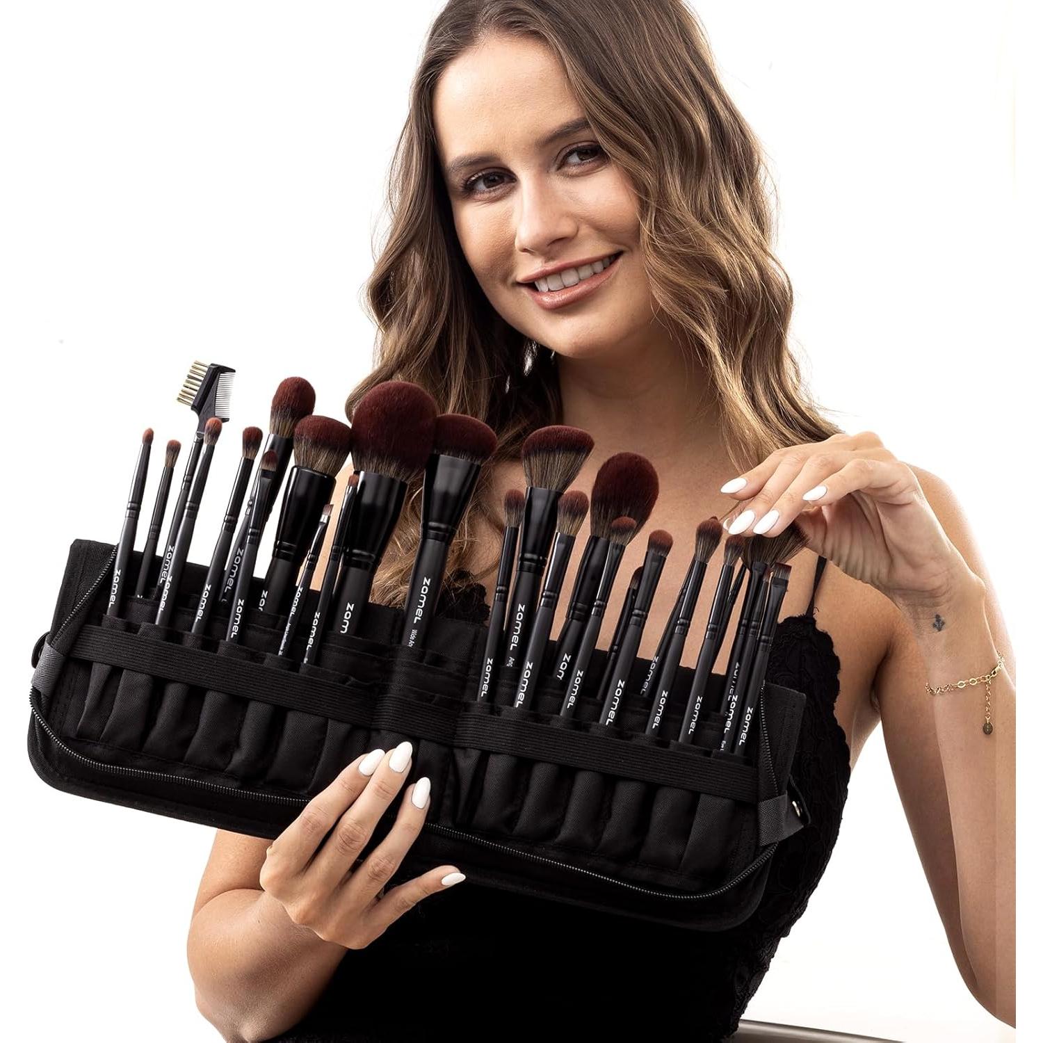 Set de 26 Pinceles de Maquillaje ZAMEL con Bolsa de Viaje