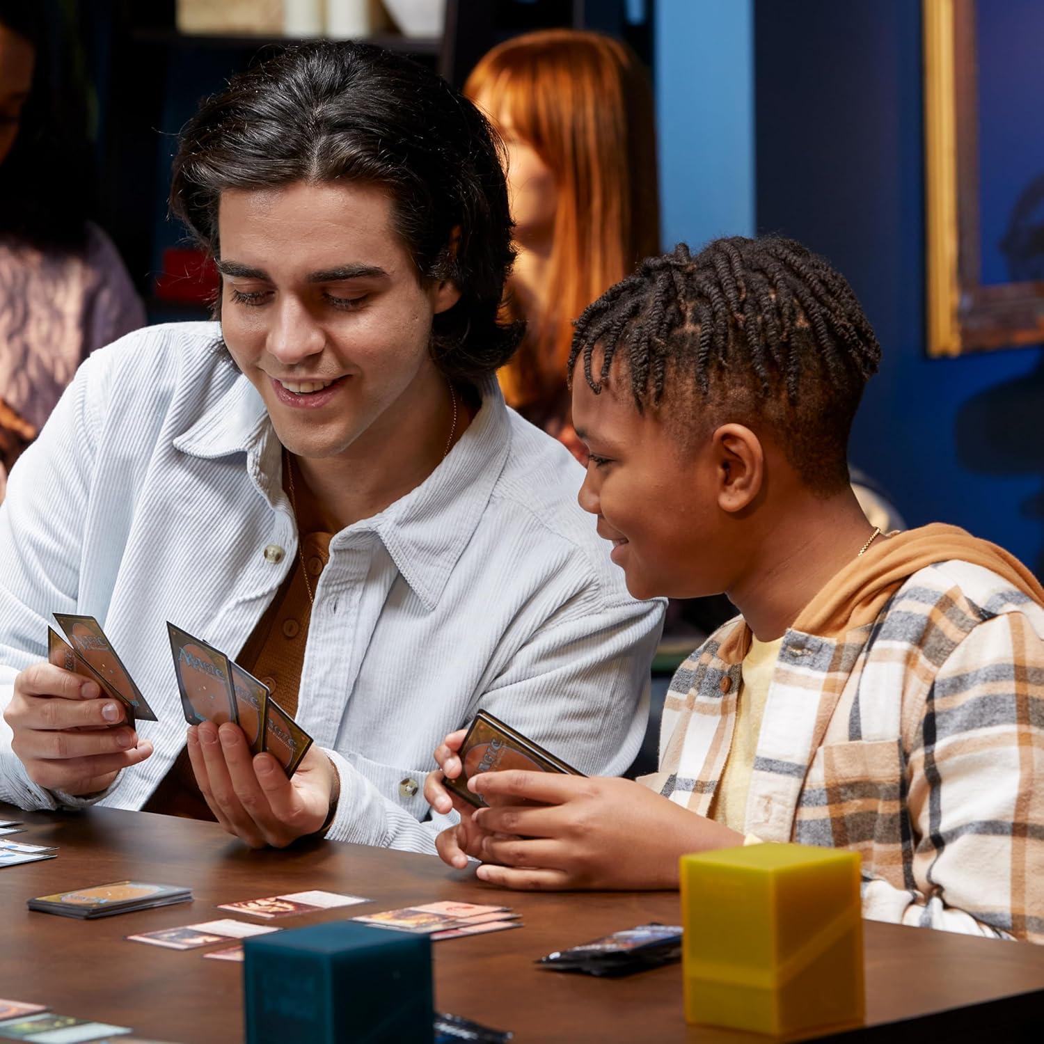 Magic: The Gathering Caja Refuerzo Asesinatos en Karlov 36 Paquetes