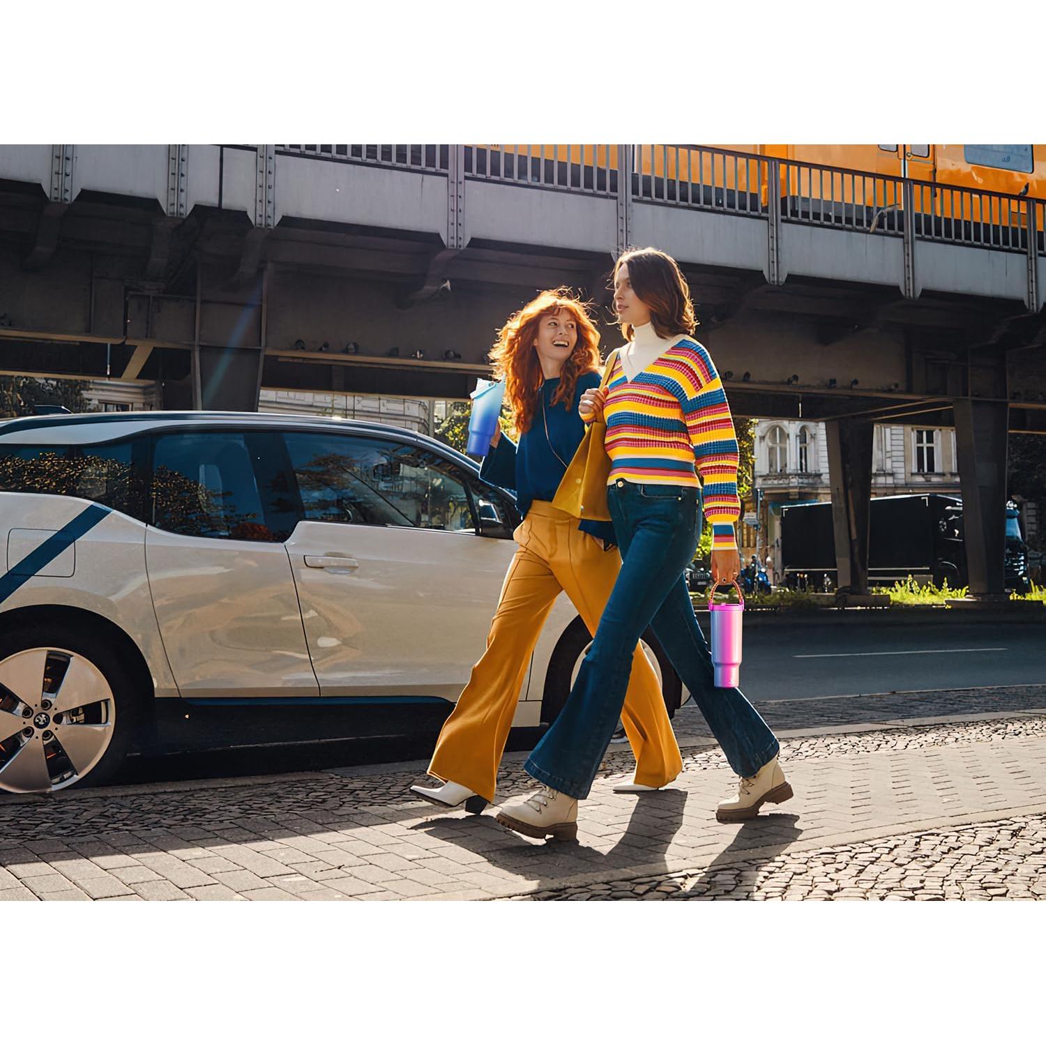 Taza Aislada Meoky 1.2 L con Asa y Popote, Color Carnaval