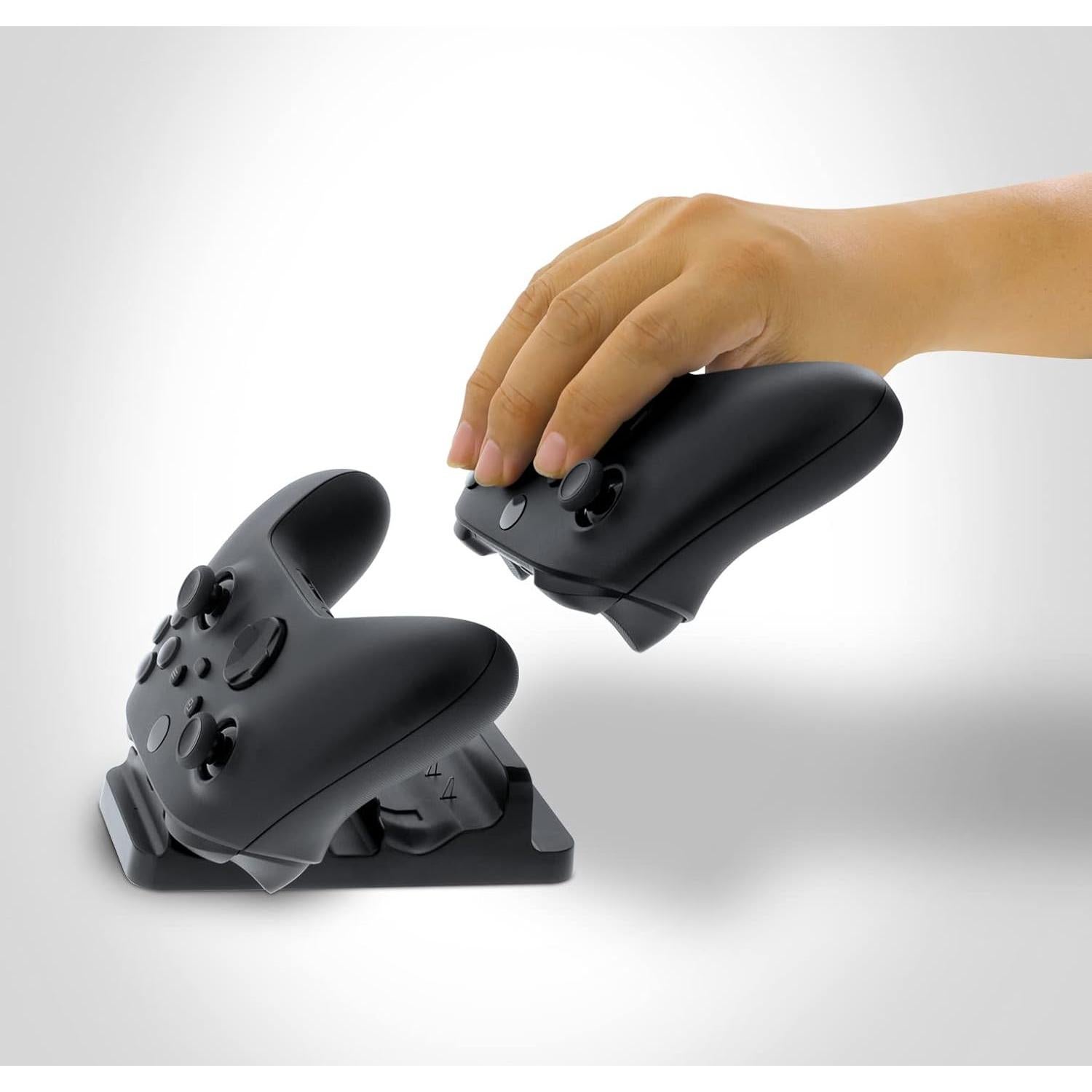 Kit de Jugadores dreamGEAR para Xbox Series XS con Auriculares y Cargador