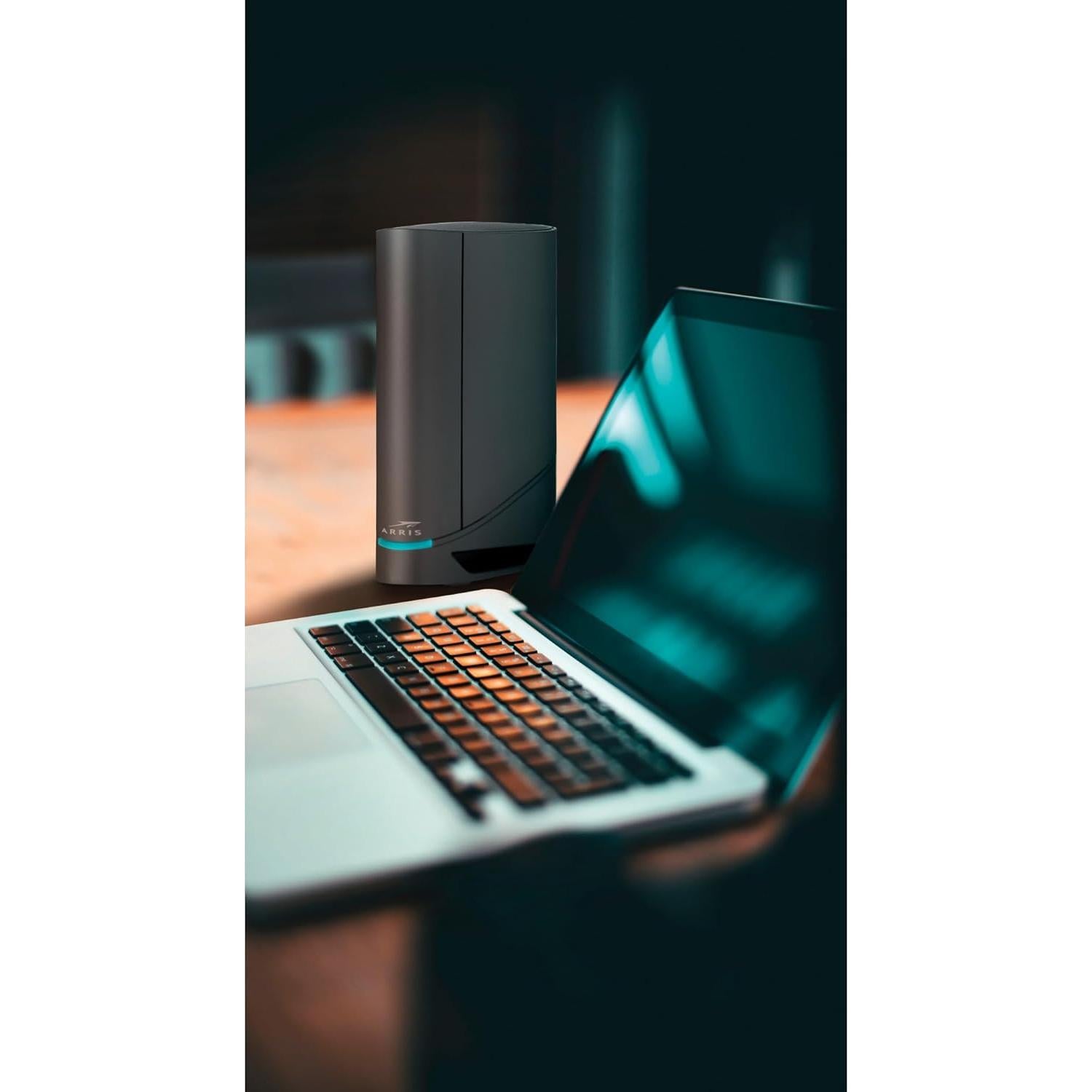 Módem y Enrutador ARRIS G34 DOCSIS 3.1 WiFi 6 1 Gbps