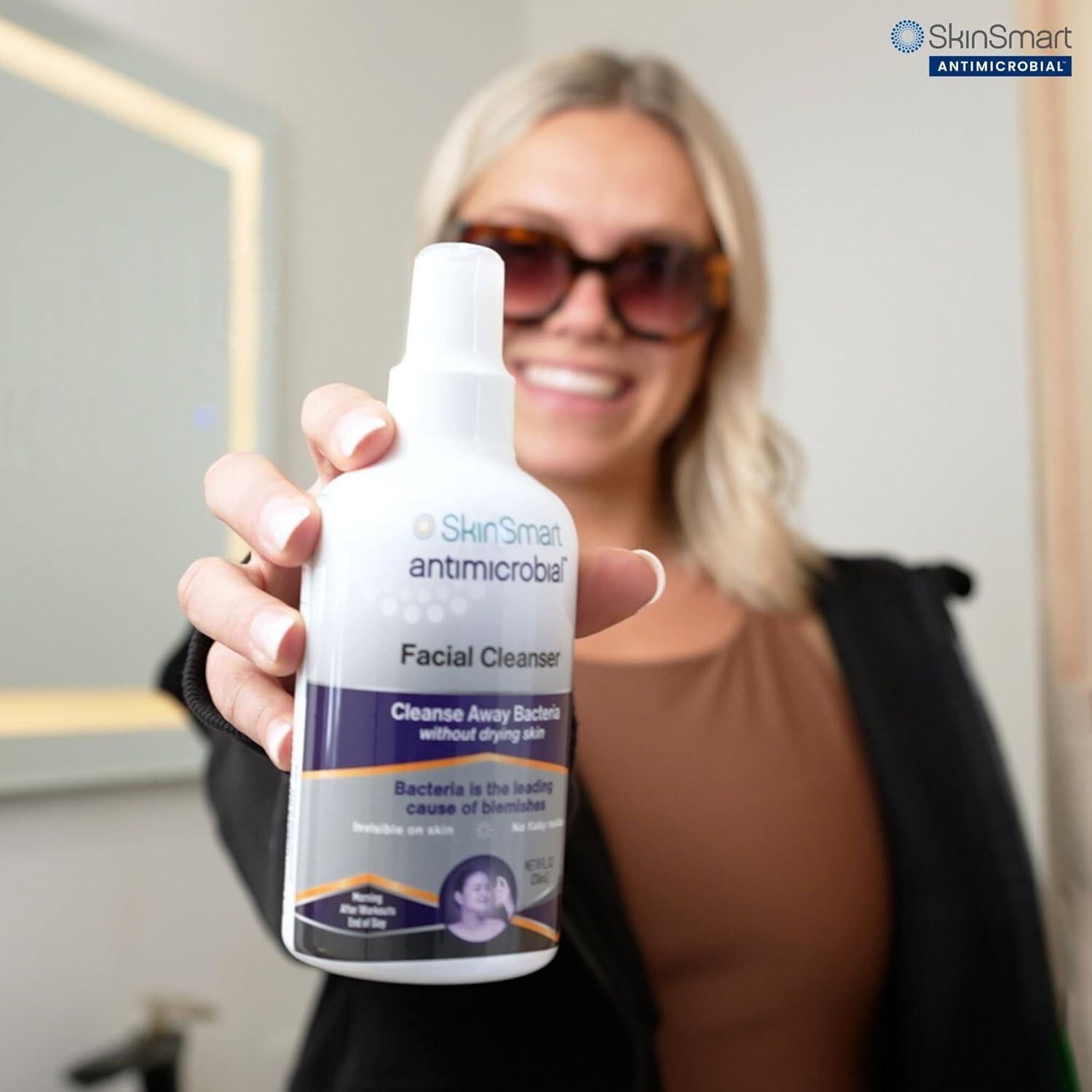 Limpiador Facial SkinSmart 236ml para Acné y Bacterias