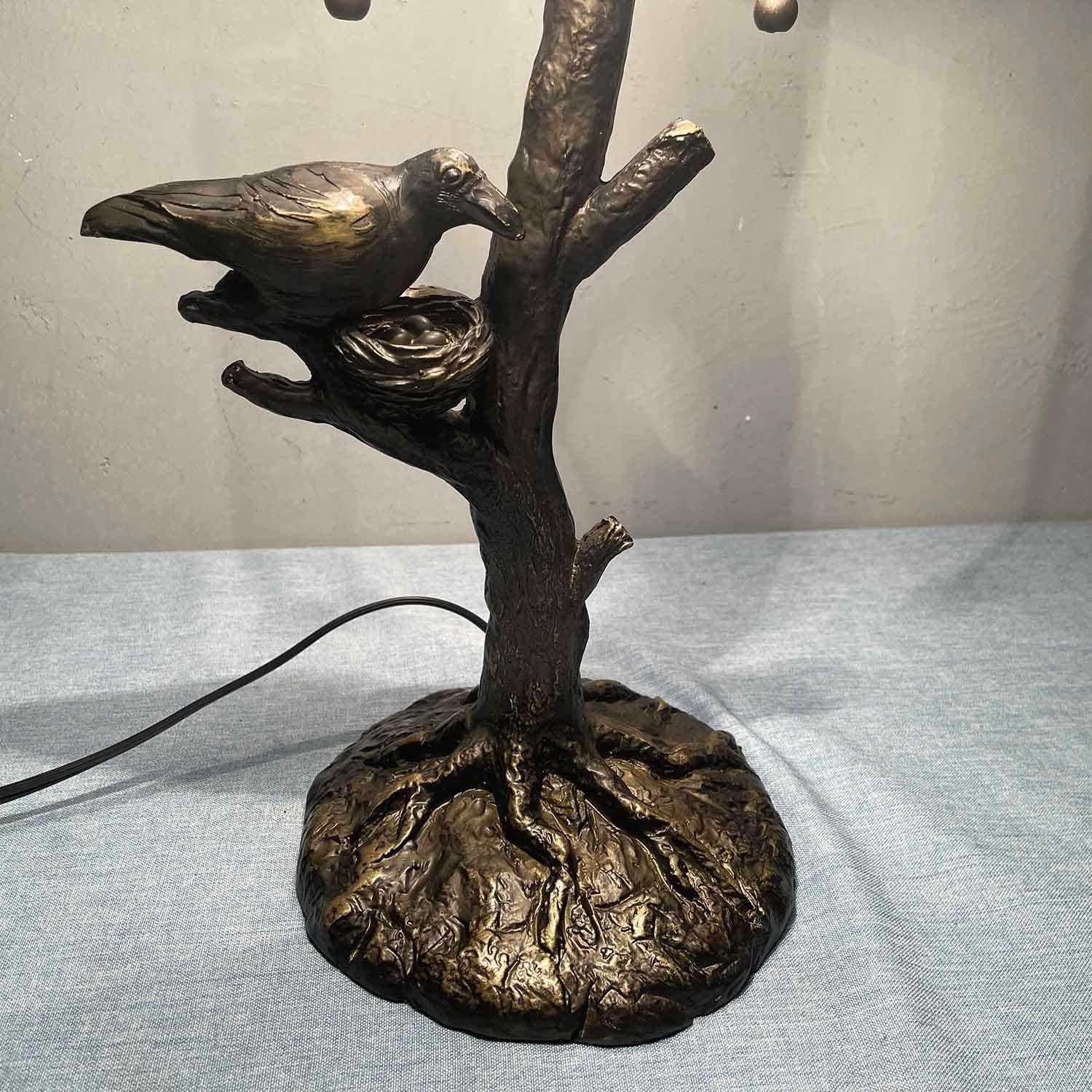 Lámpara de Mesa BIEYE Cuervos en Rama 35.56 cm Vidrio Pintado