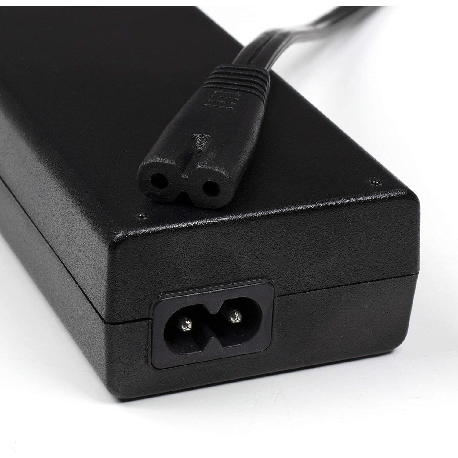 Cable de Alimentación 3 Pies C&E IEC C7 a NEMA 1-15P 18AWG (Paquete de 4)