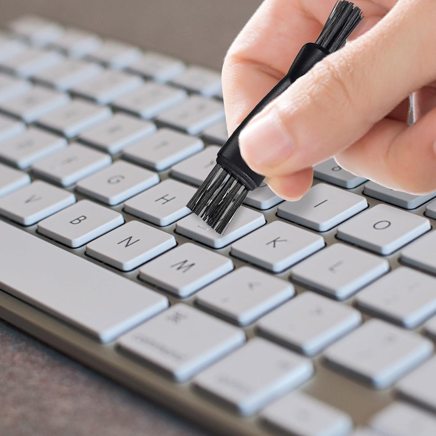 Kit de 24 Cepillos de Limpieza para Afeitadoras INVODA