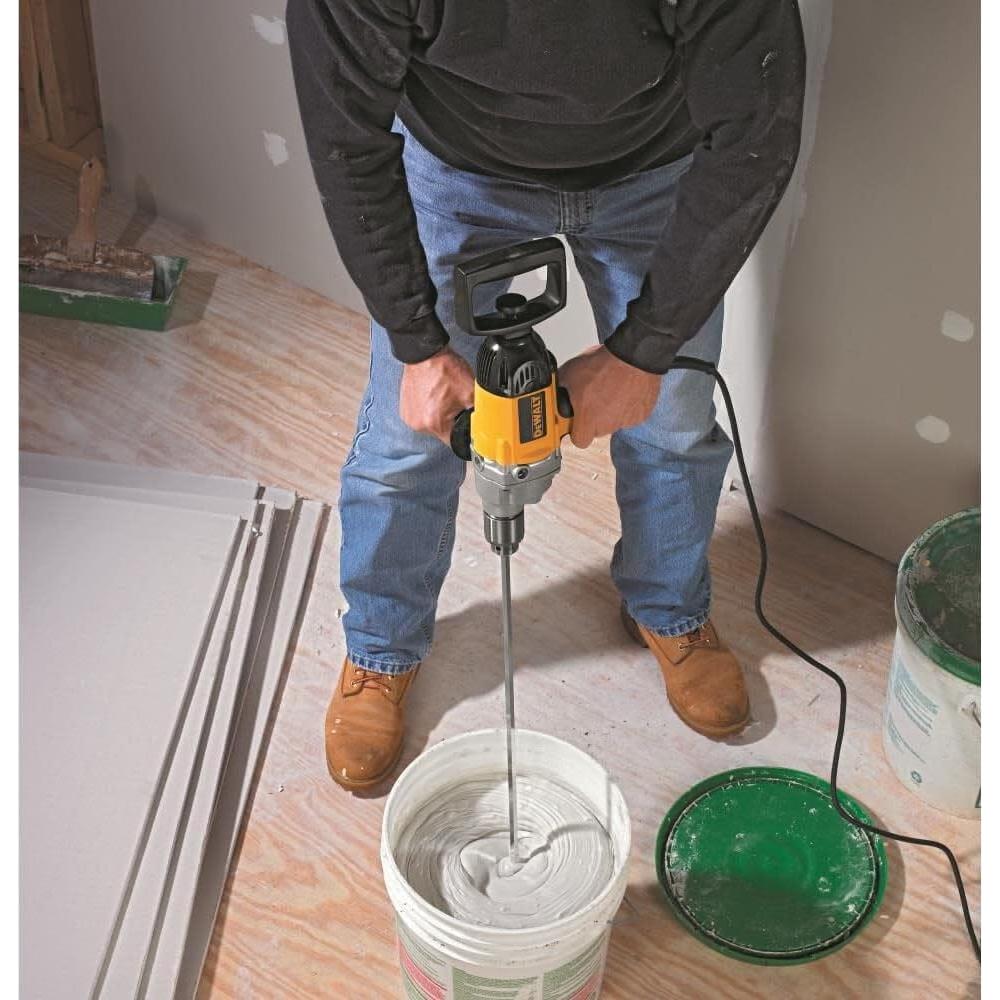 Taladro Eléctrico DEWALT DW130V 9A Mango en Espada 1.27cm