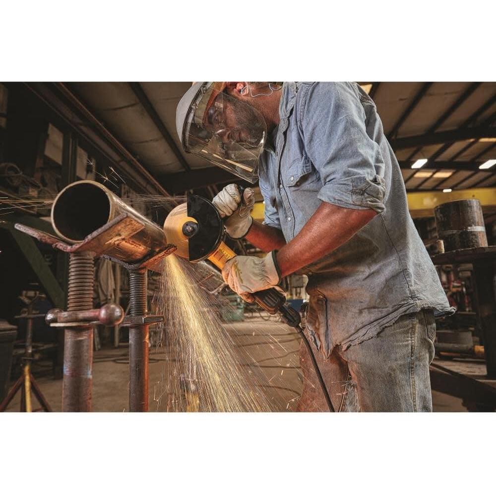 Amoladora Angular DEWALT DWE43244N 5/6" Sin Escobillas 13A